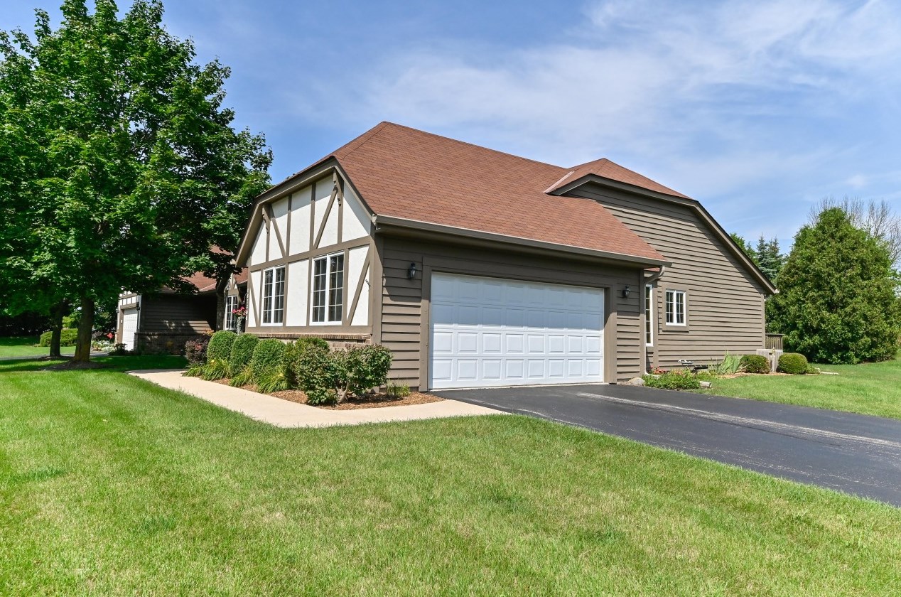 18730 Estate Cir #b, Brookfield, WI 53045