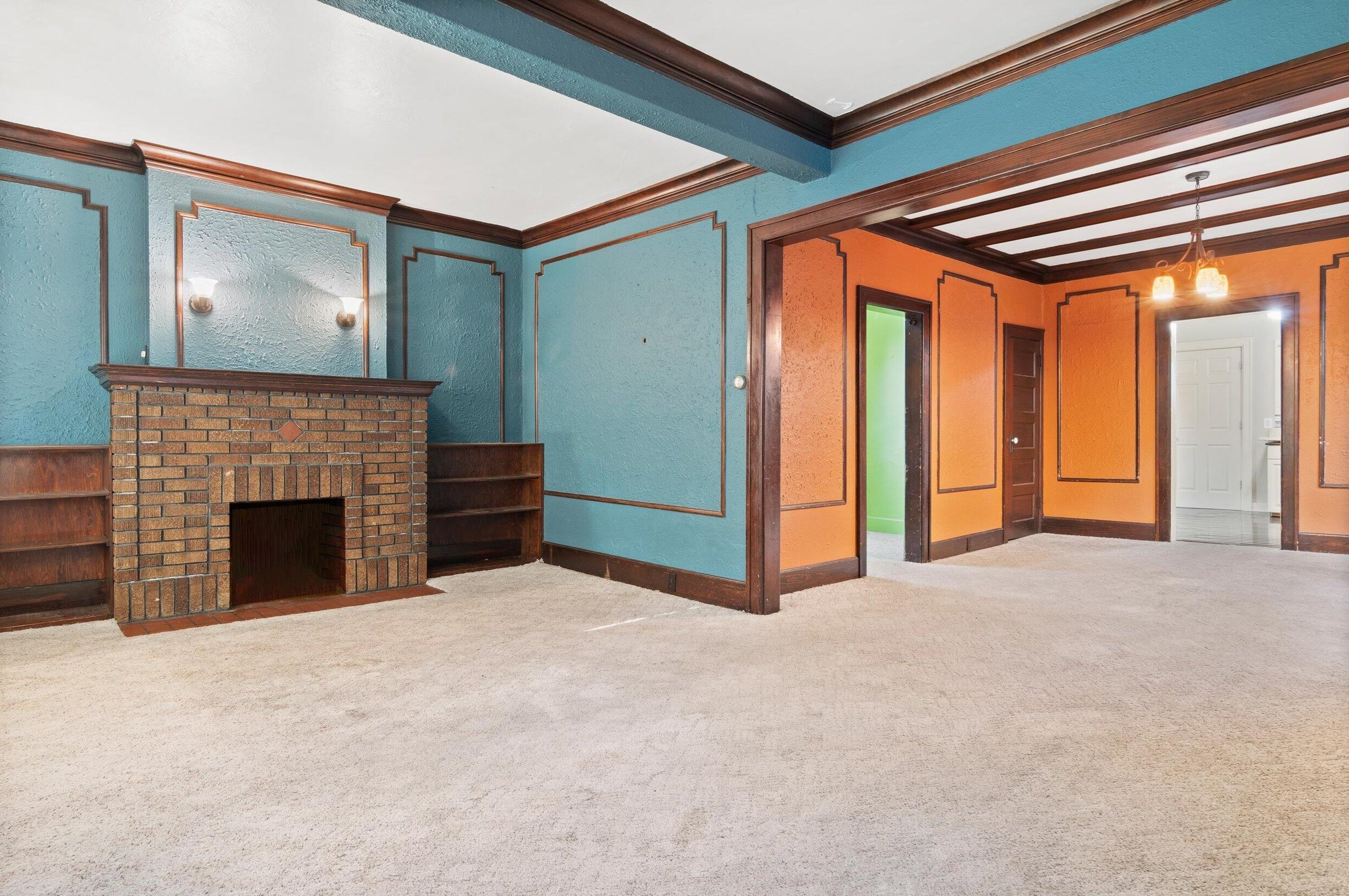 1323 S 8th St, Sheboygan, WI 53081