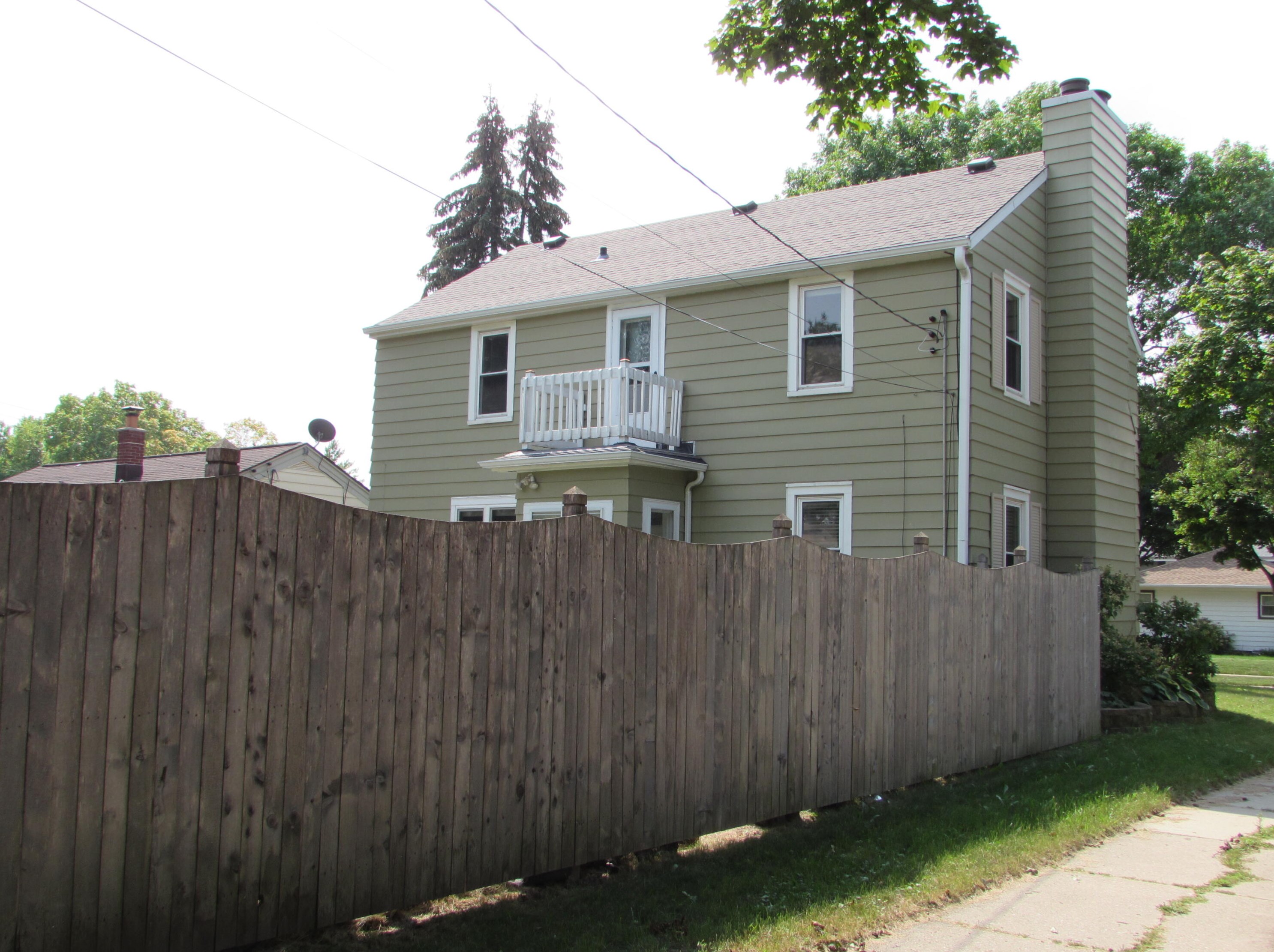 3300 66th St, Milwaukee WI  53219-4211 exterior