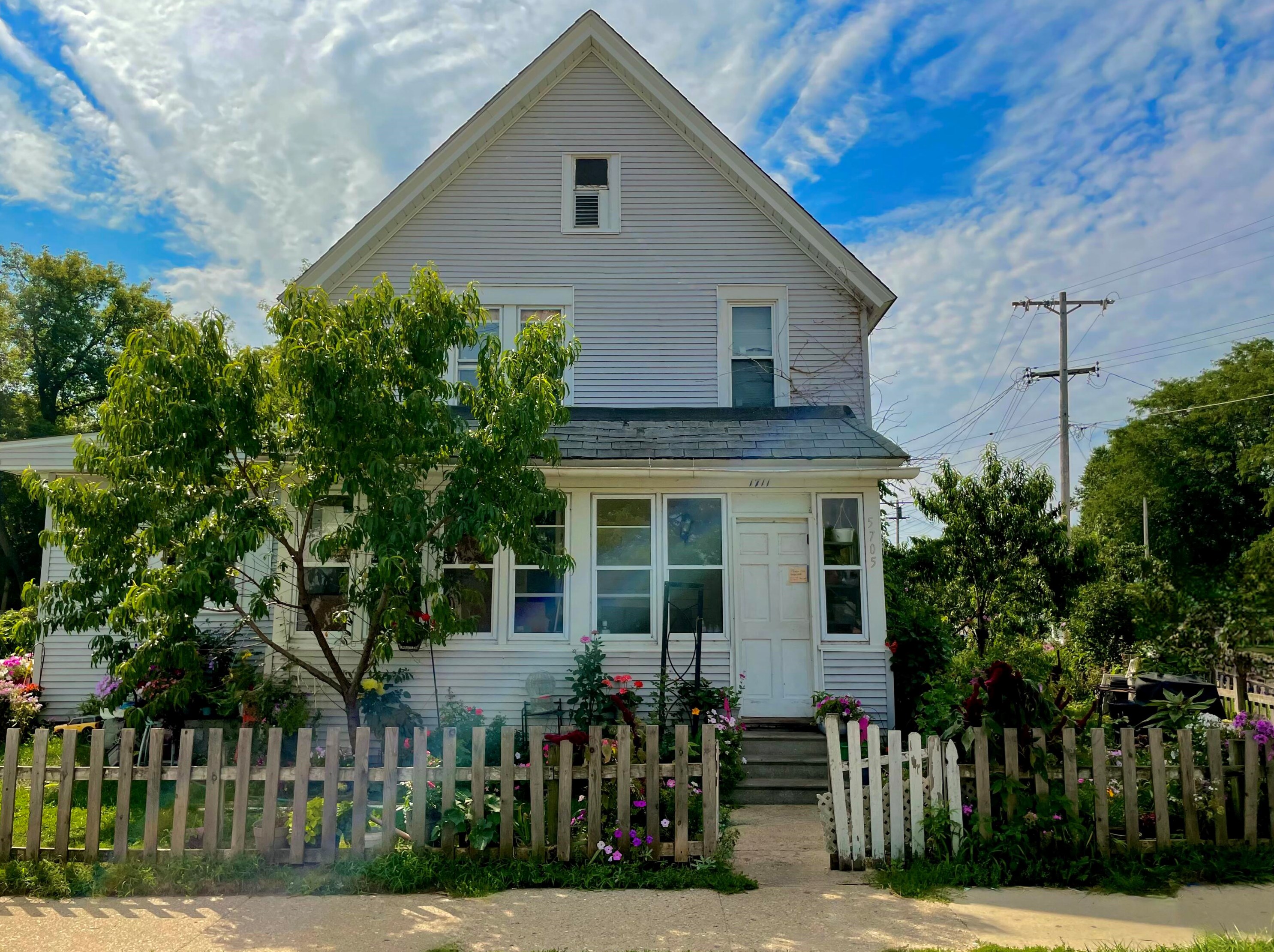 1711 57th St, Kenosha, WI 53140