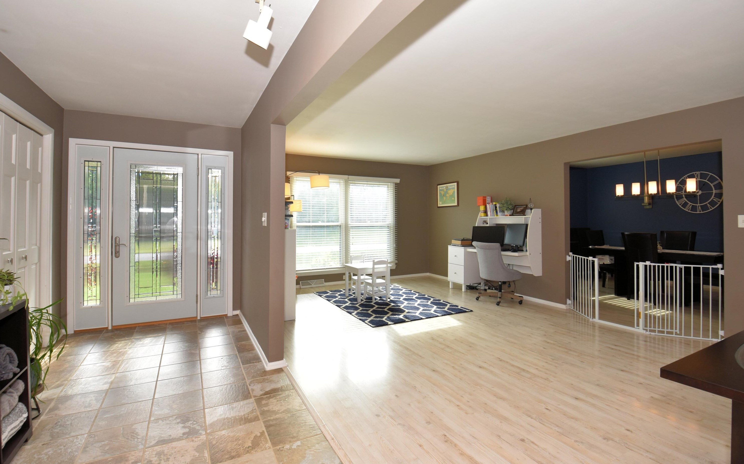 5138 Starlight Dr, Racine, WI 53402-2371