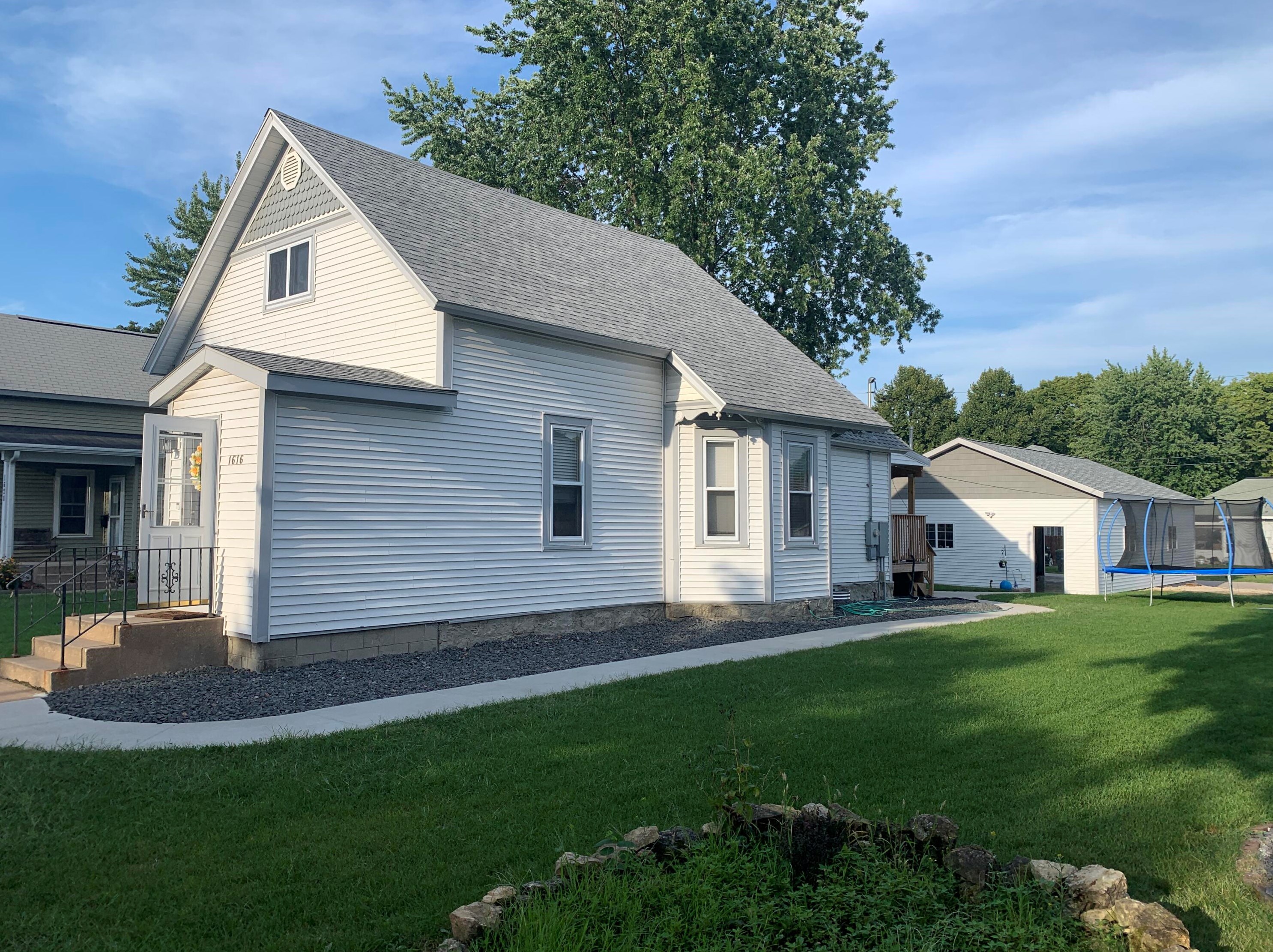 1616 Loomis St, La Crosse, WI 54603