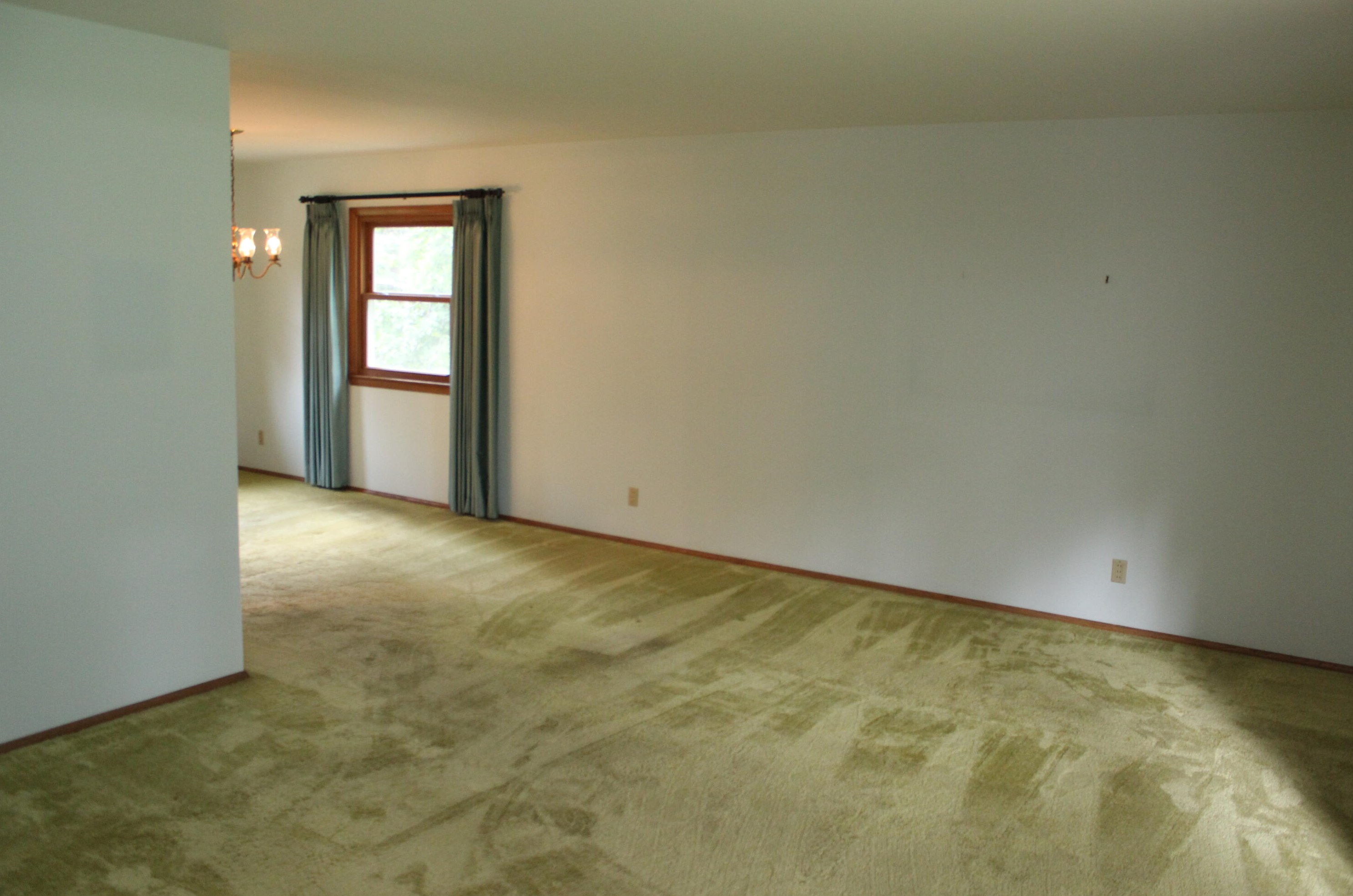 5090 S Menard Dr, Waukesha, WI 53151
