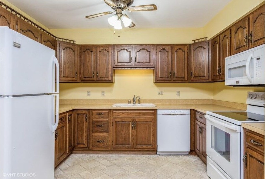 930 Mayer Ln, Mayville, WI 53050-1432