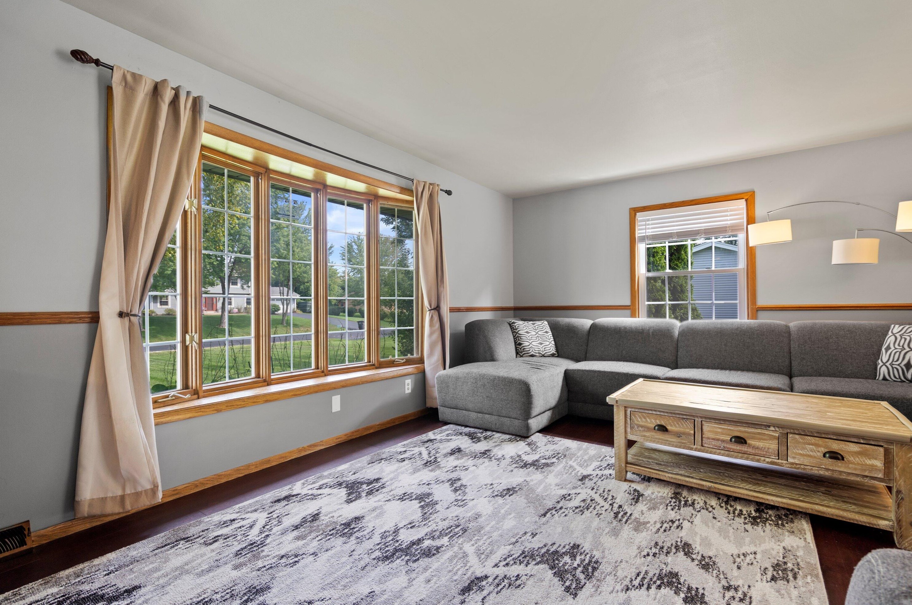 25725 Portsmouth Rd, Waterford, WI 53185