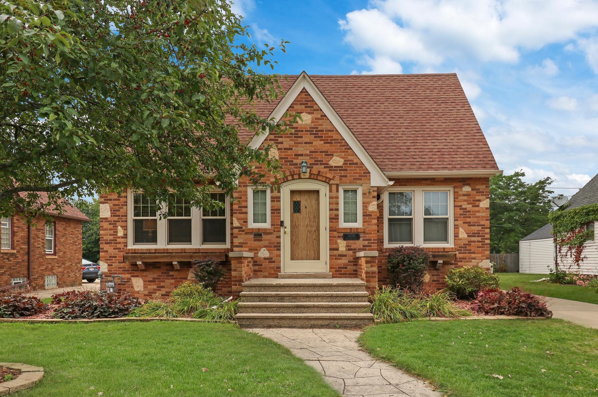 2620 Lincoln Rd, Kenosha, WI 53143