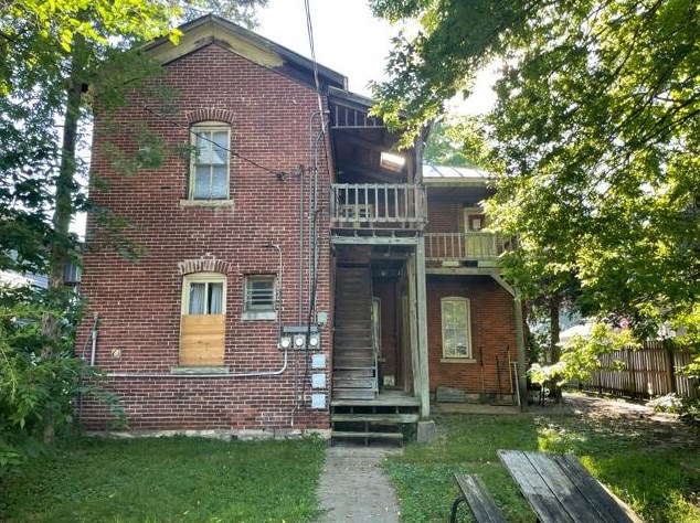 1018 6th St S, La Crosse, WI 54601