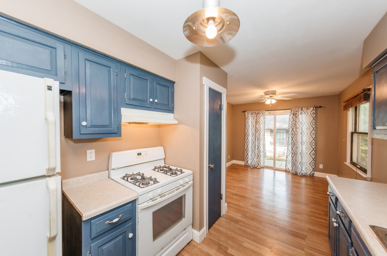 1824 Mackinac Ave, South Milwaukee WI  53172-2930 exterior