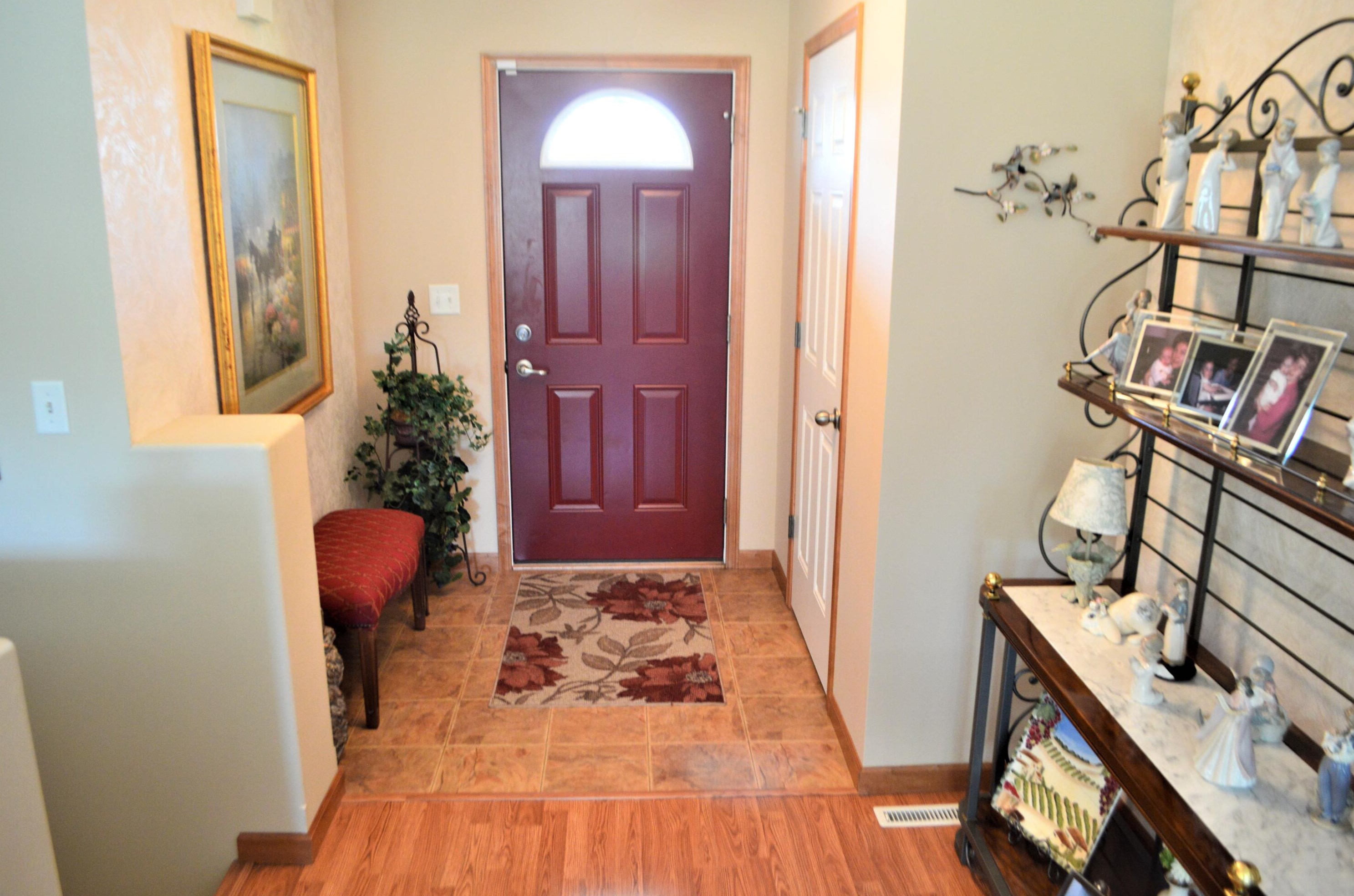 8821 65th St, Kenosha, WI 53142