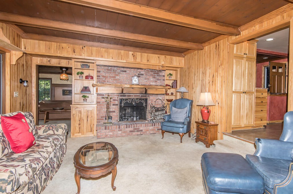 1880 Churchview Dr, Brookfield WI 53005-5133 exterior