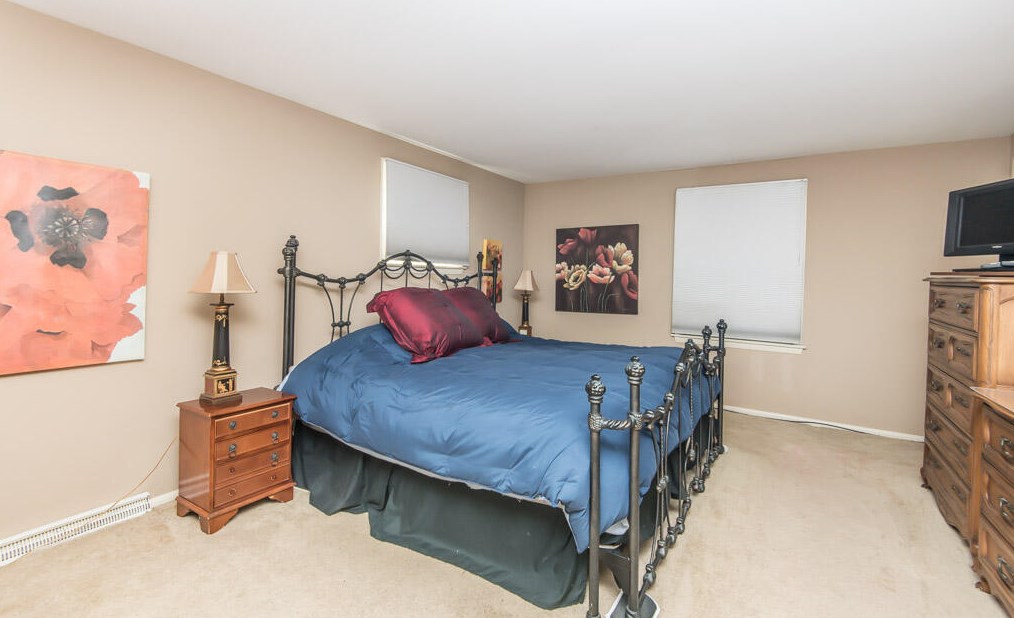 1880 Churchview Dr, Brookfield WI 53005-5133 exterior