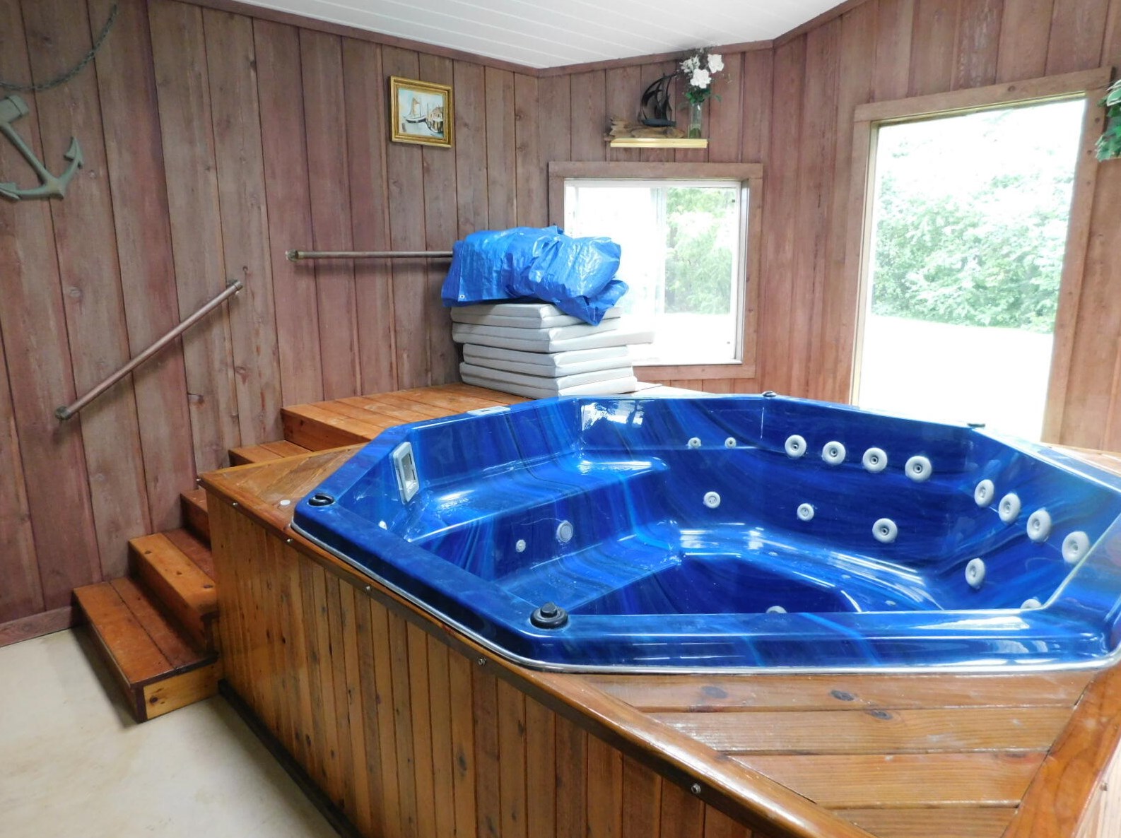 830 Janacek Rd, Brookfield WI 53045-6050 exterior