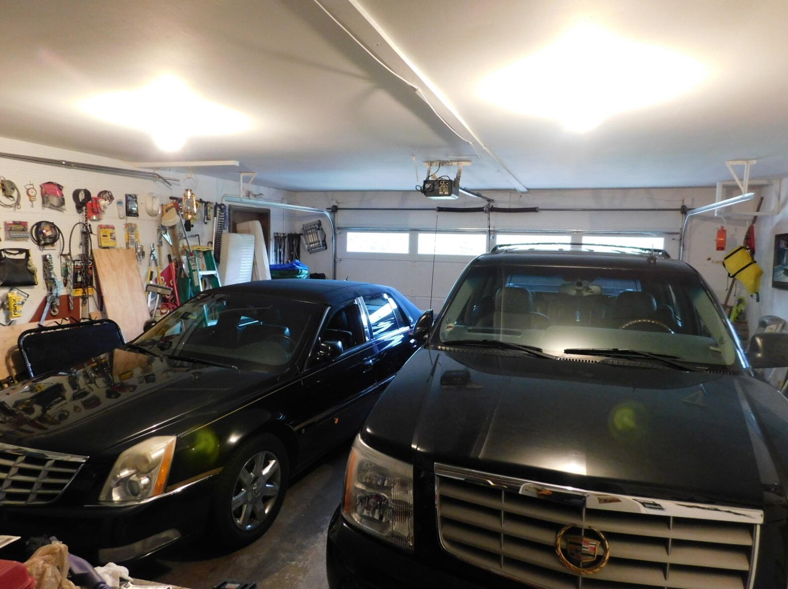 830 Janacek Rd, Brookfield WI 53045-6050 exterior