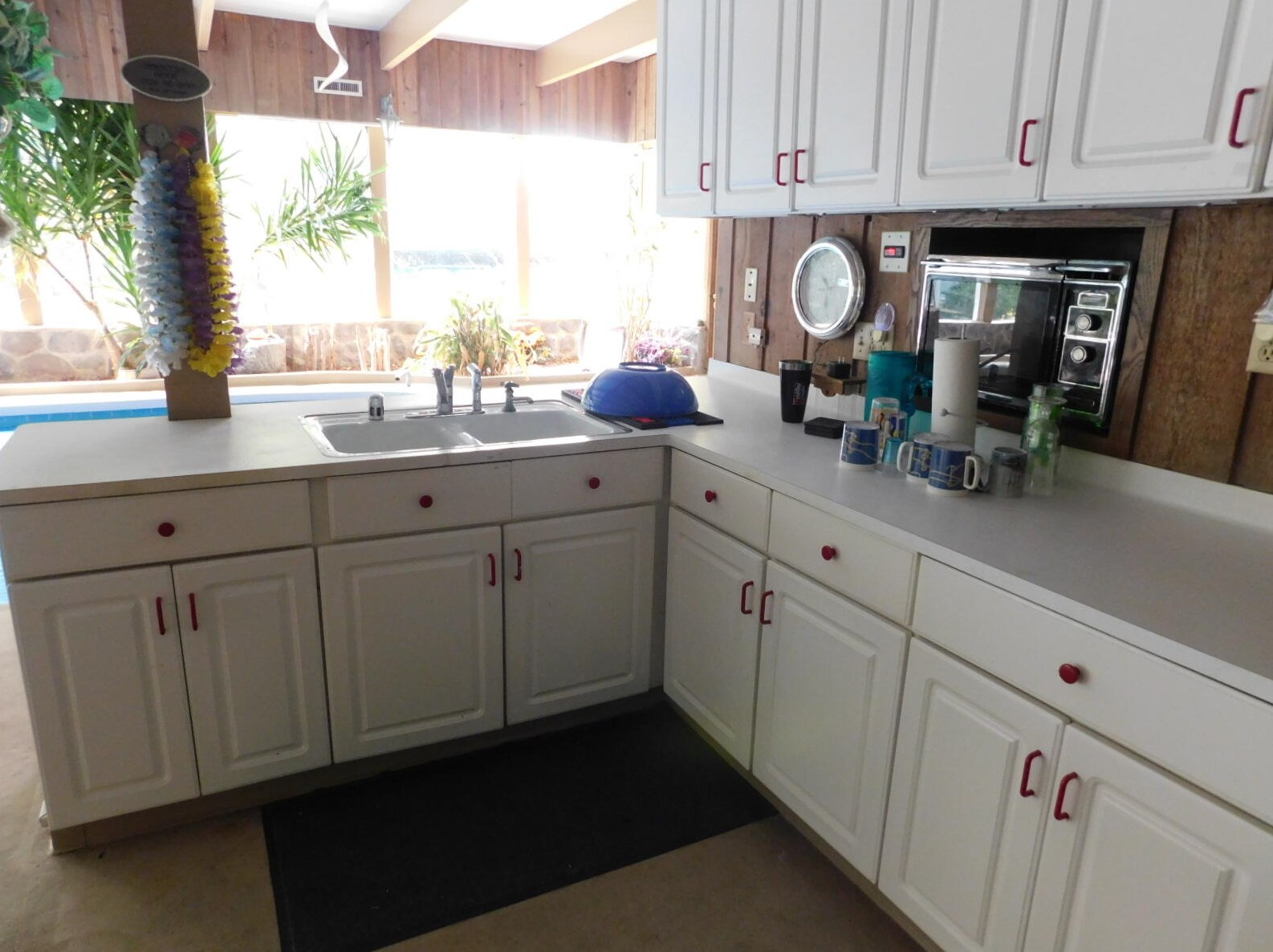 830 Janacek Rd, Brookfield WI 53045-6050 exterior