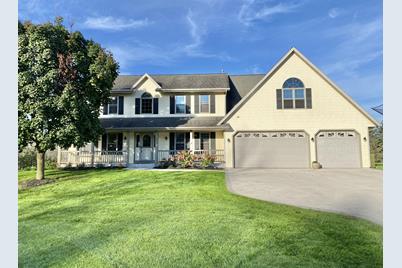 193 Lexington Ct - Photo 1