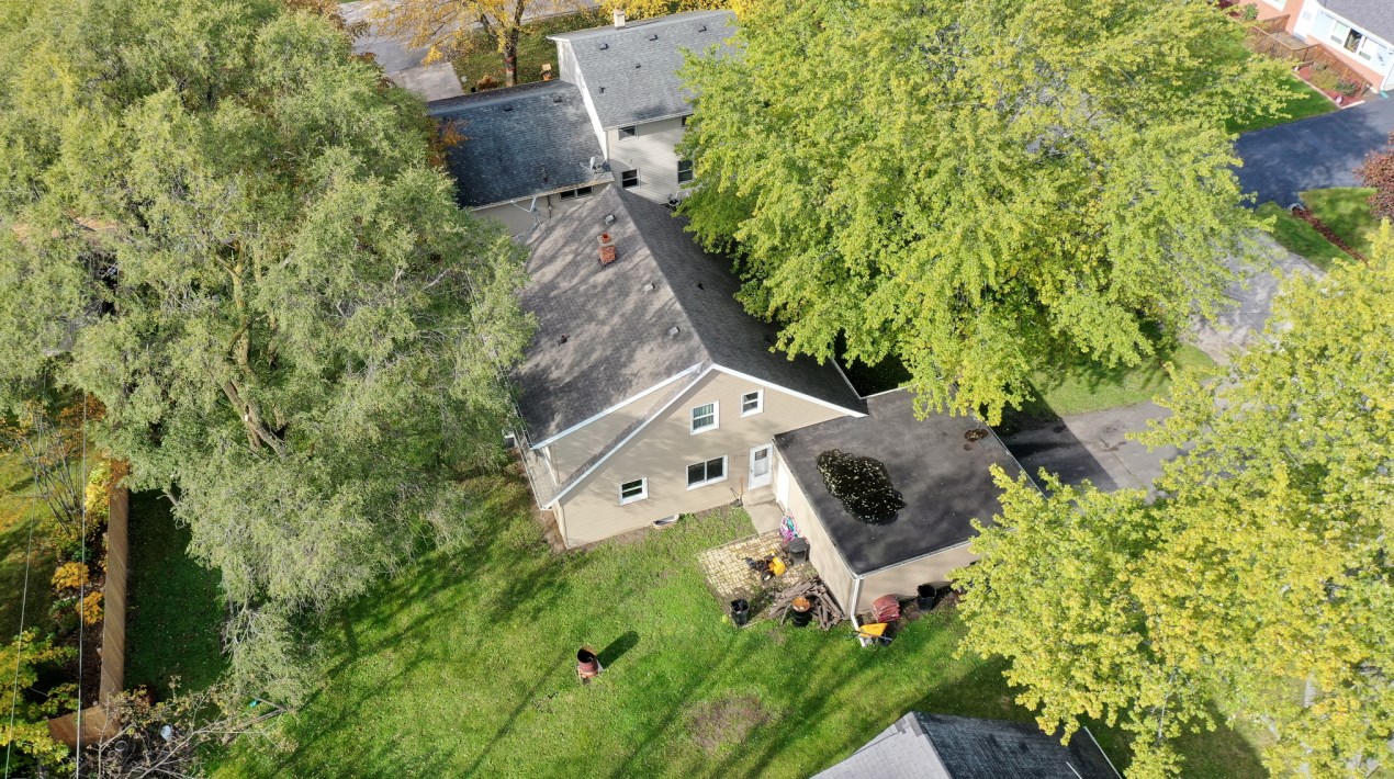 2925 Santa Fe Trl, Racine, WI 53404-1439