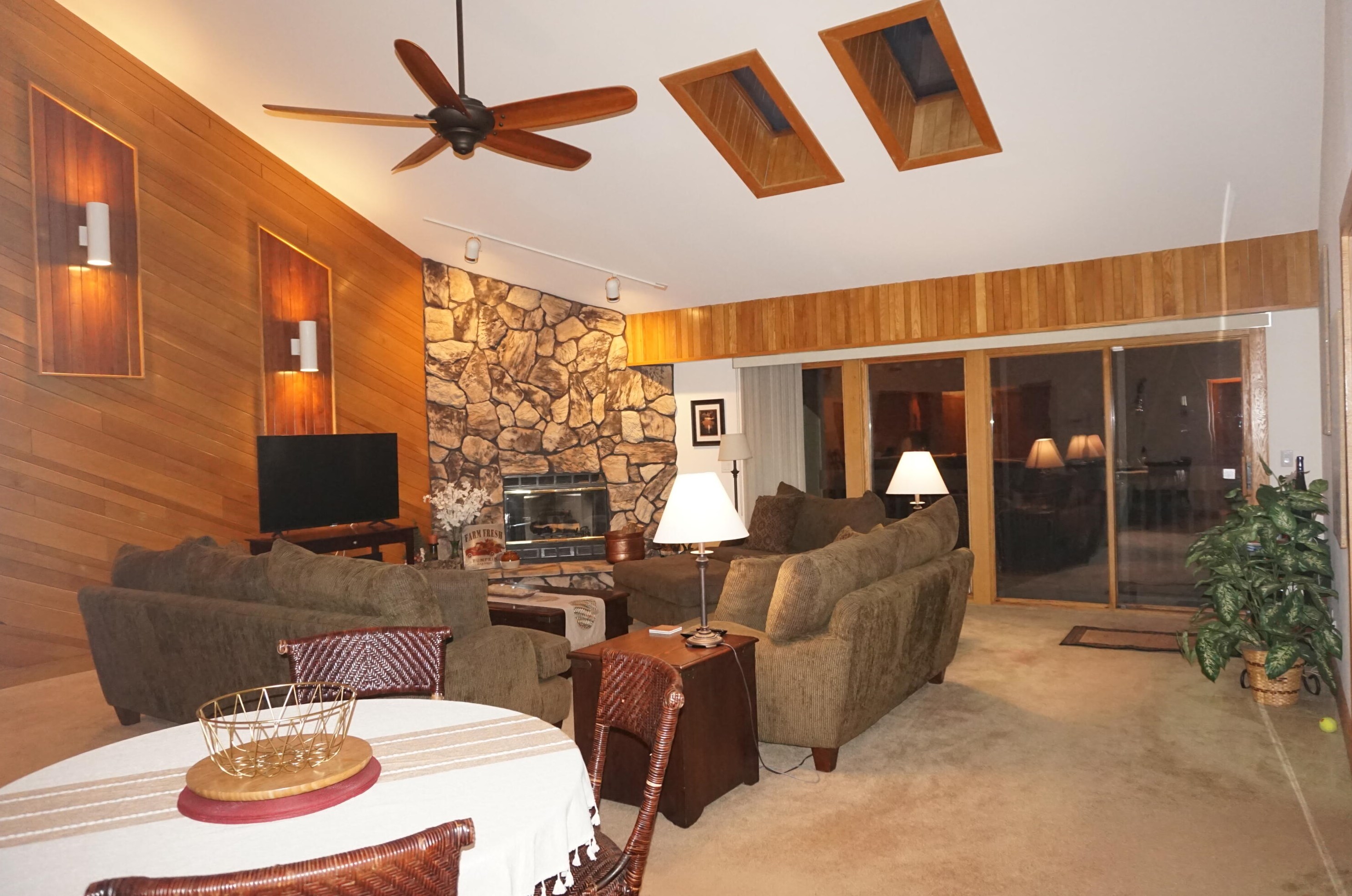 850 Kendall Ln #5i, Lake Geneva, WI 53147