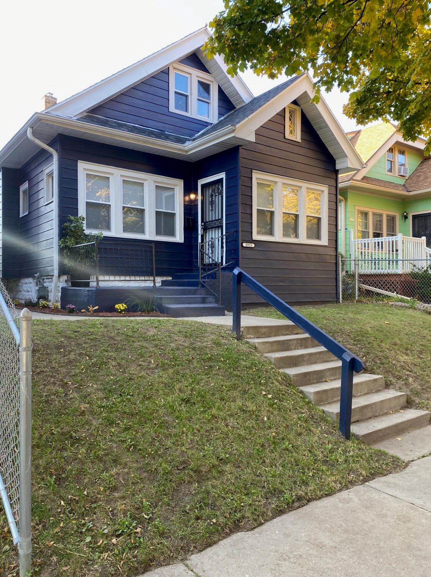 3915 12th St, Milwaukee, WI 53206-3008
