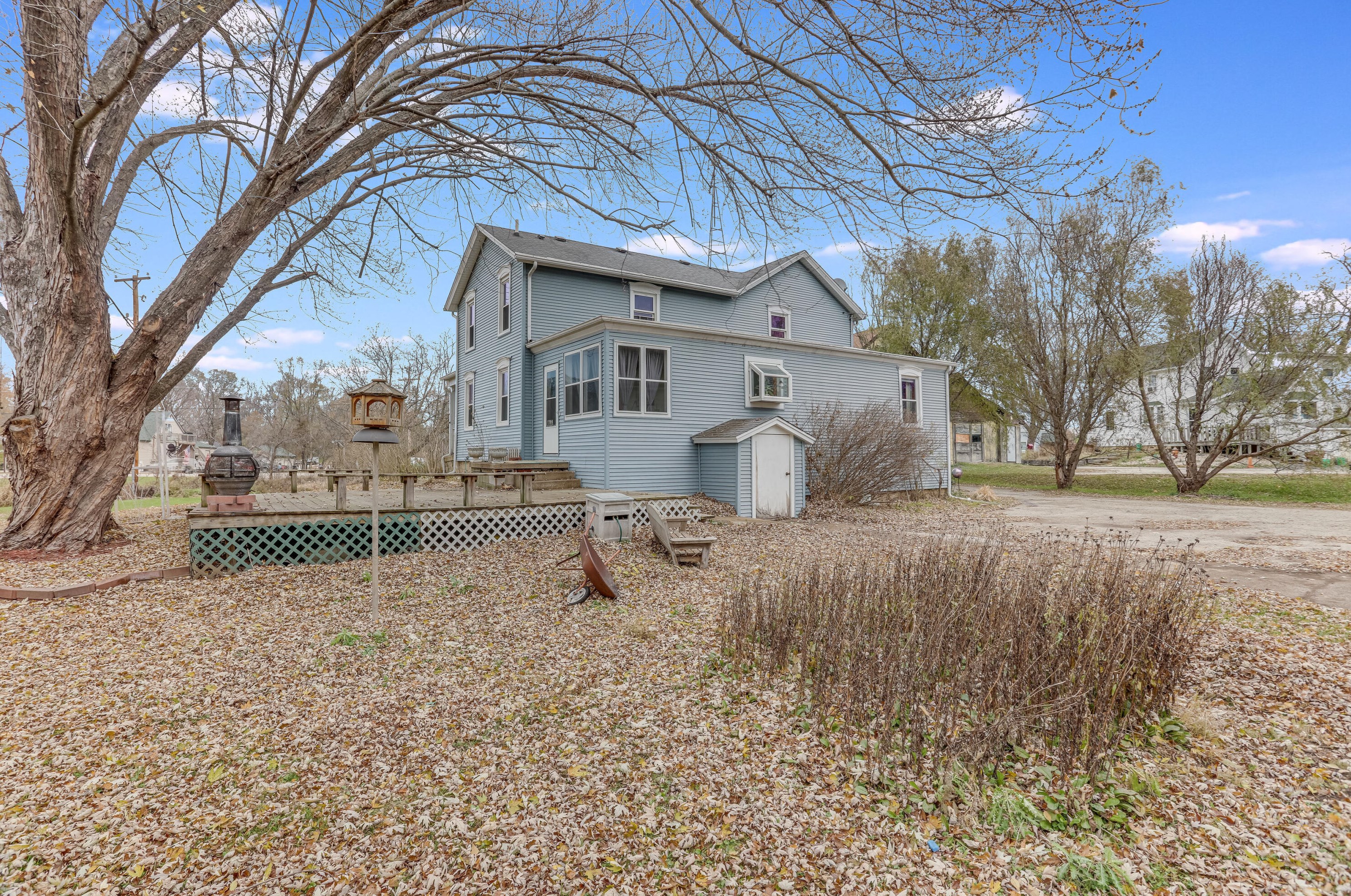 34323 Bassett Rd, Lyons, WI 53105-8846