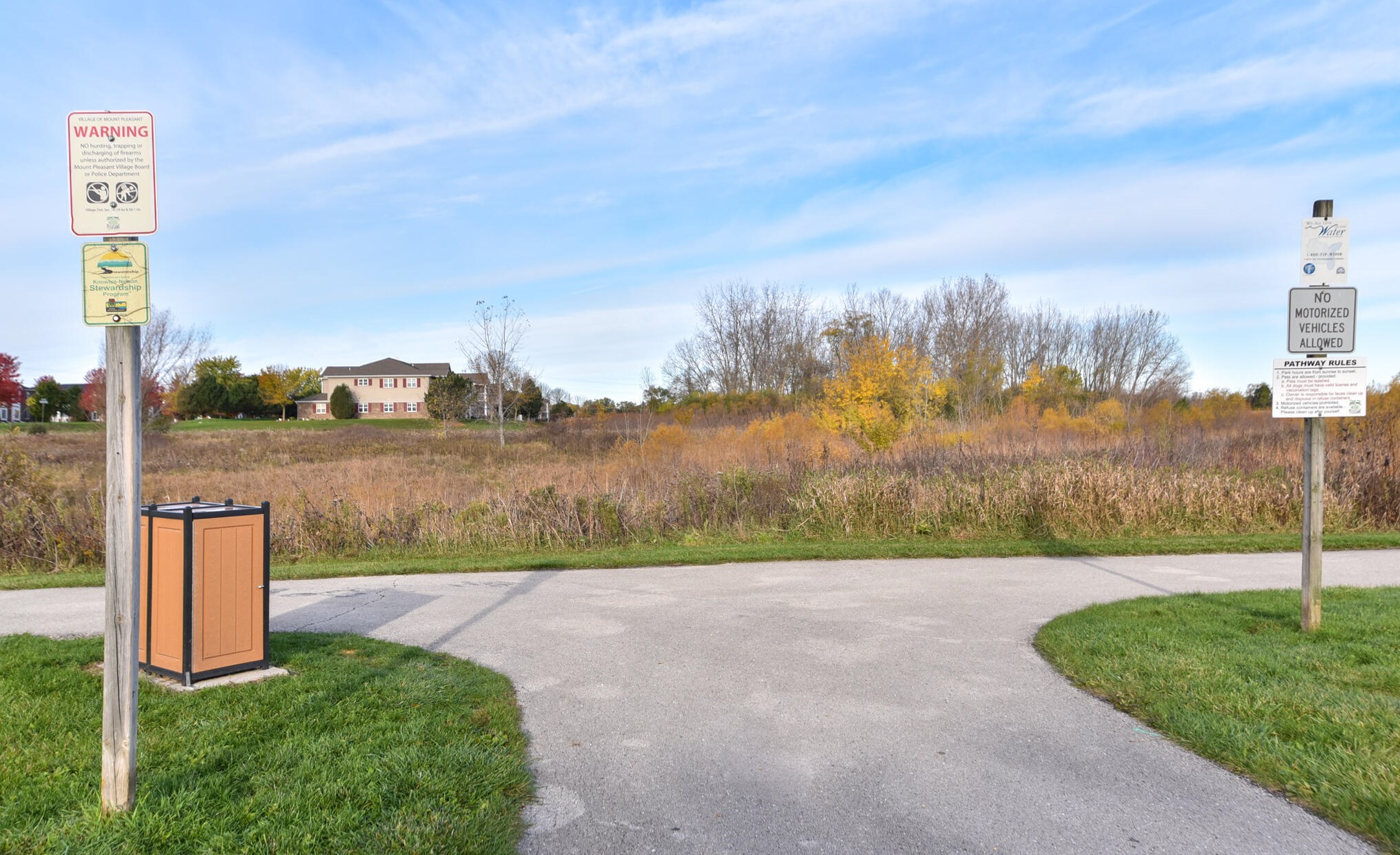 6751 Mariner Dr, Racine WI  53406-5636 exterior