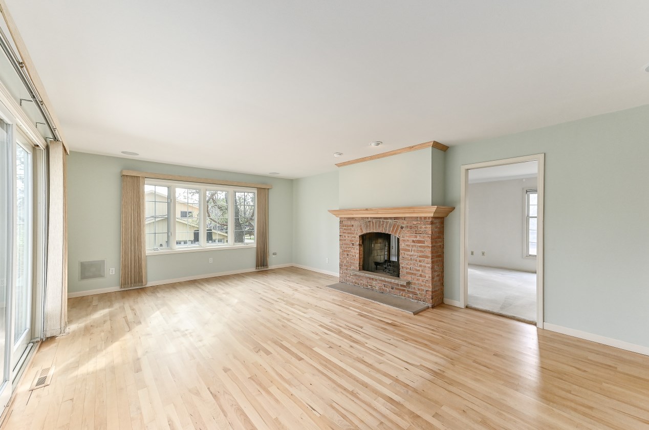 17740 Lisa Ln, Brookfield, WI 53045-1269