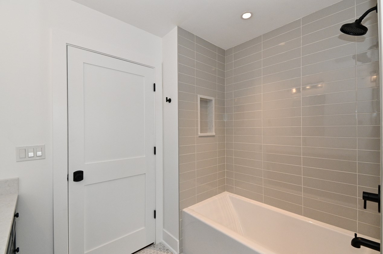 126 Brook Ln, Delavan WI 53115-1611 exterior