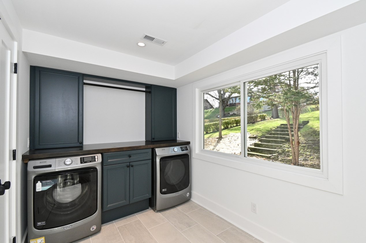 126 Brook Ln, Delavan WI 53115-1611 exterior