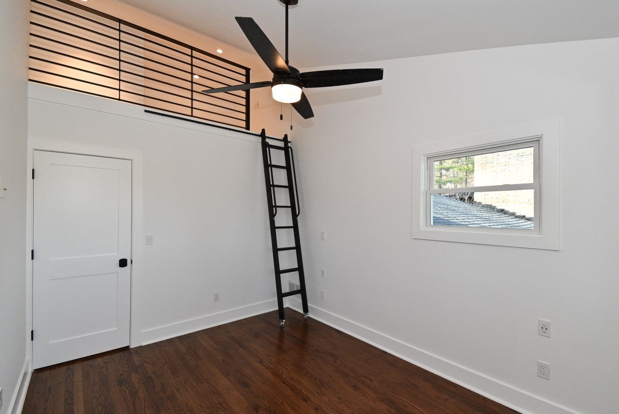 126 Brook Ln, Delavan WI 53115-1611 exterior