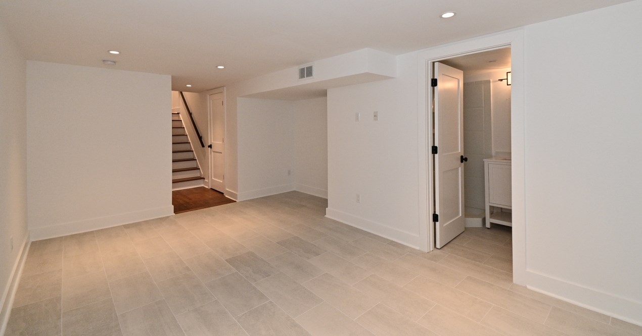 126 Brook Ln, Delavan WI 53115-1611 exterior