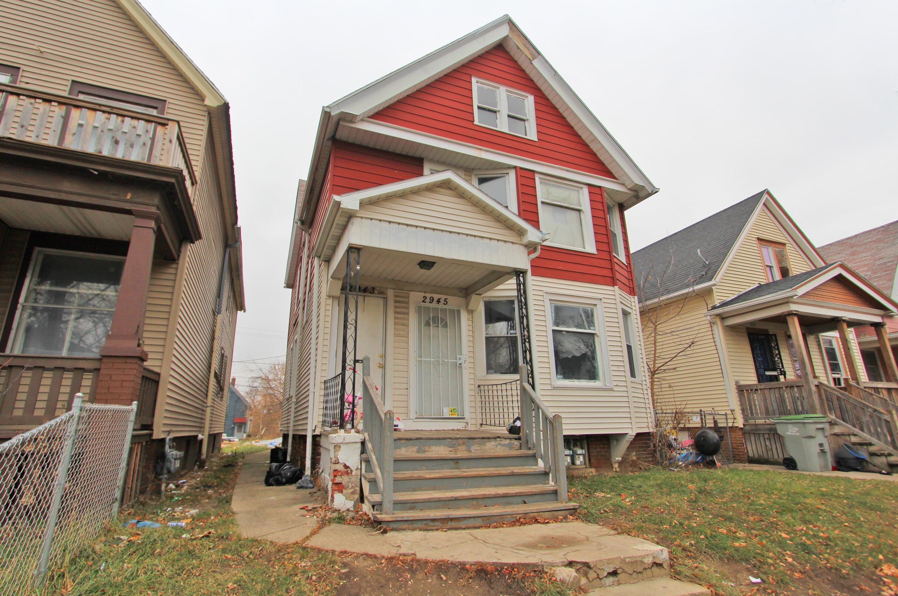 2943 21st St, Milwaukee WI  53206-1632 exterior