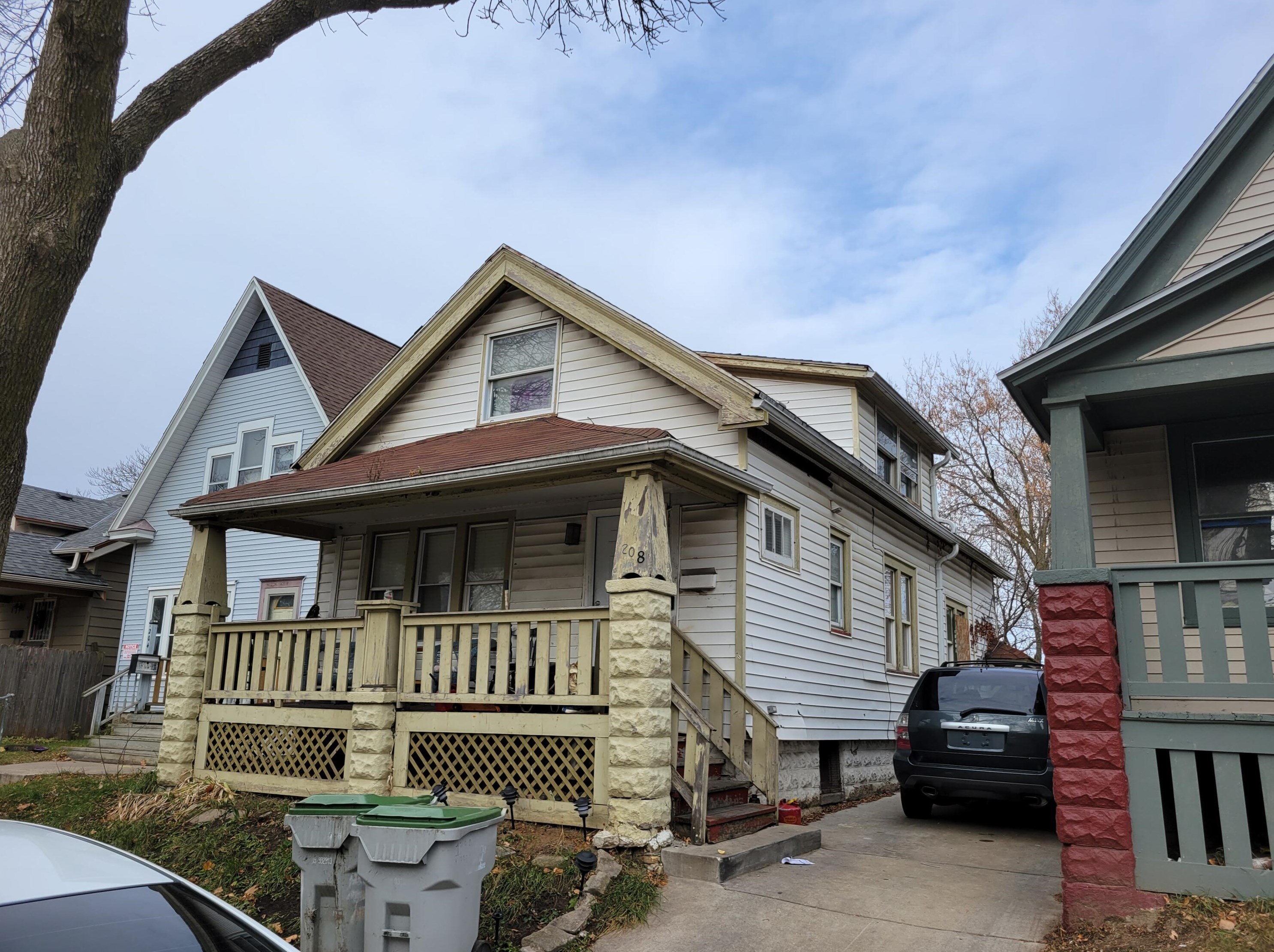 208 E Townsend St, Milwaukee, WI 53212