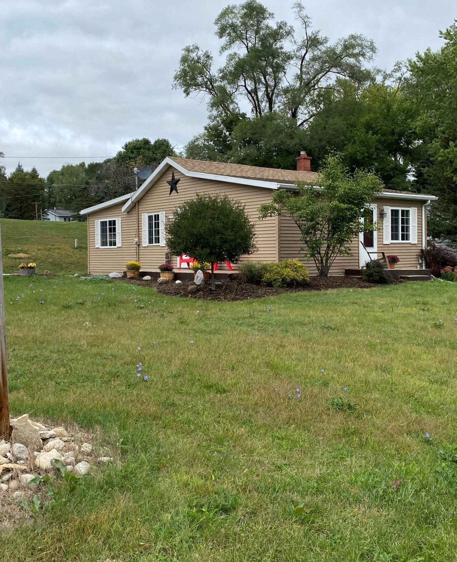 32706 Bohner Dr, Lyons, WI 53105-8314