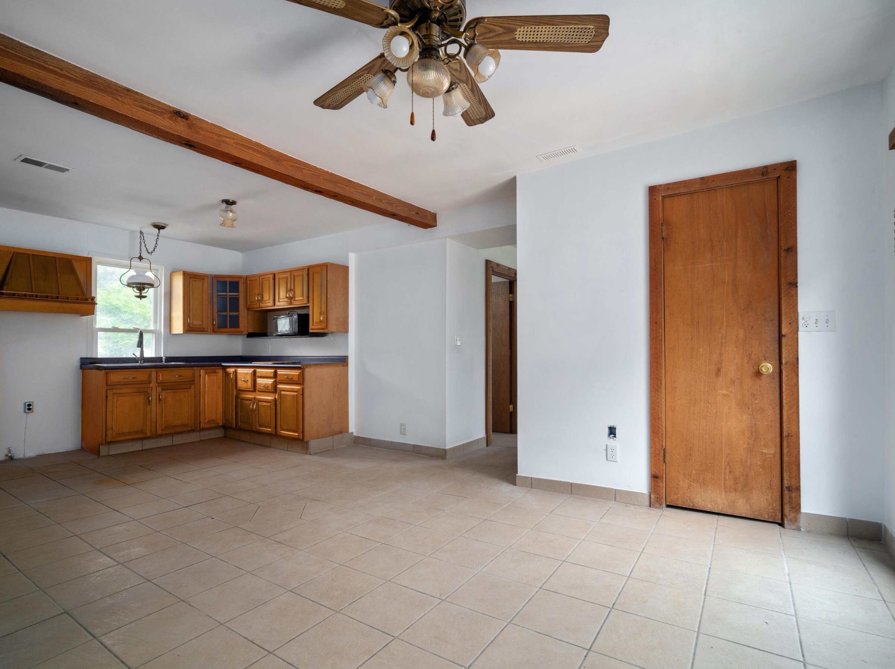 331 Van Buren St, Port Washington, WI 53074-1559
