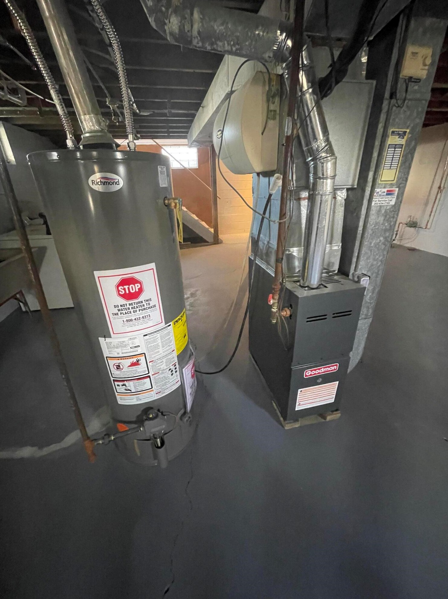 1600 Harmony Dr, Racine WI 53402-3272 exterior