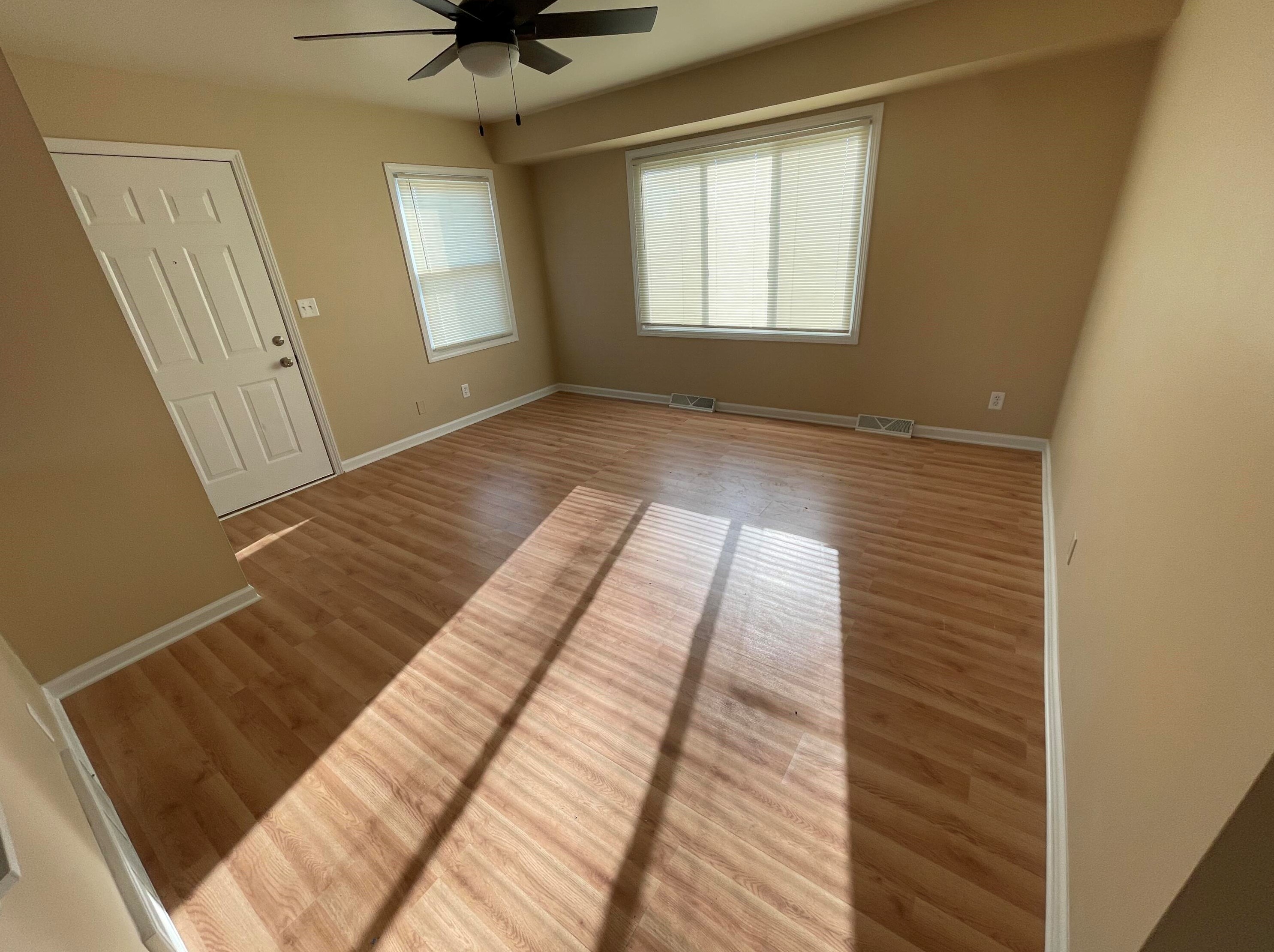 1600 Harmony Dr, Racine WI 53402-3272 exterior