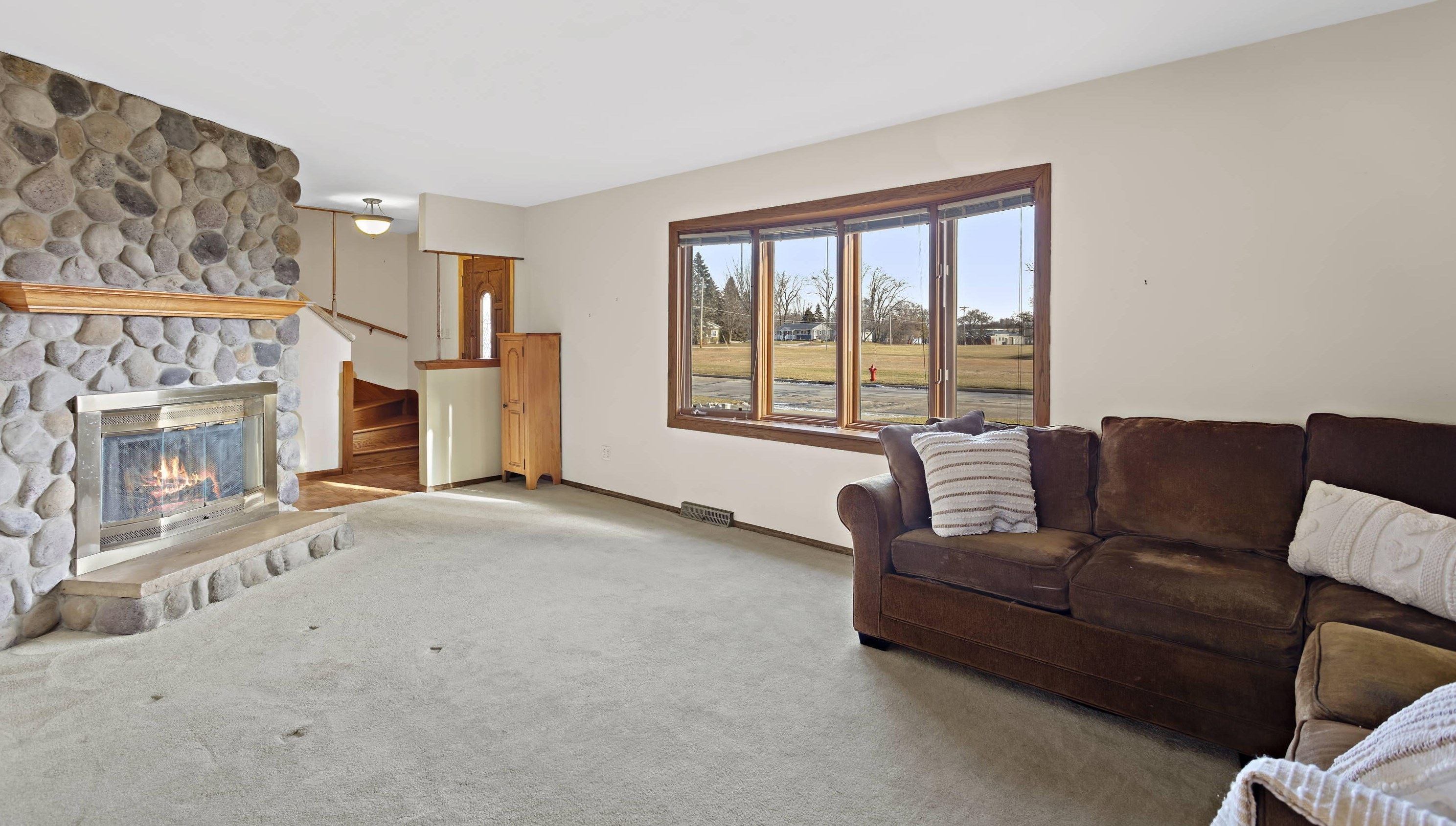 815 8th Ave, Grafton, WI 53024-1424