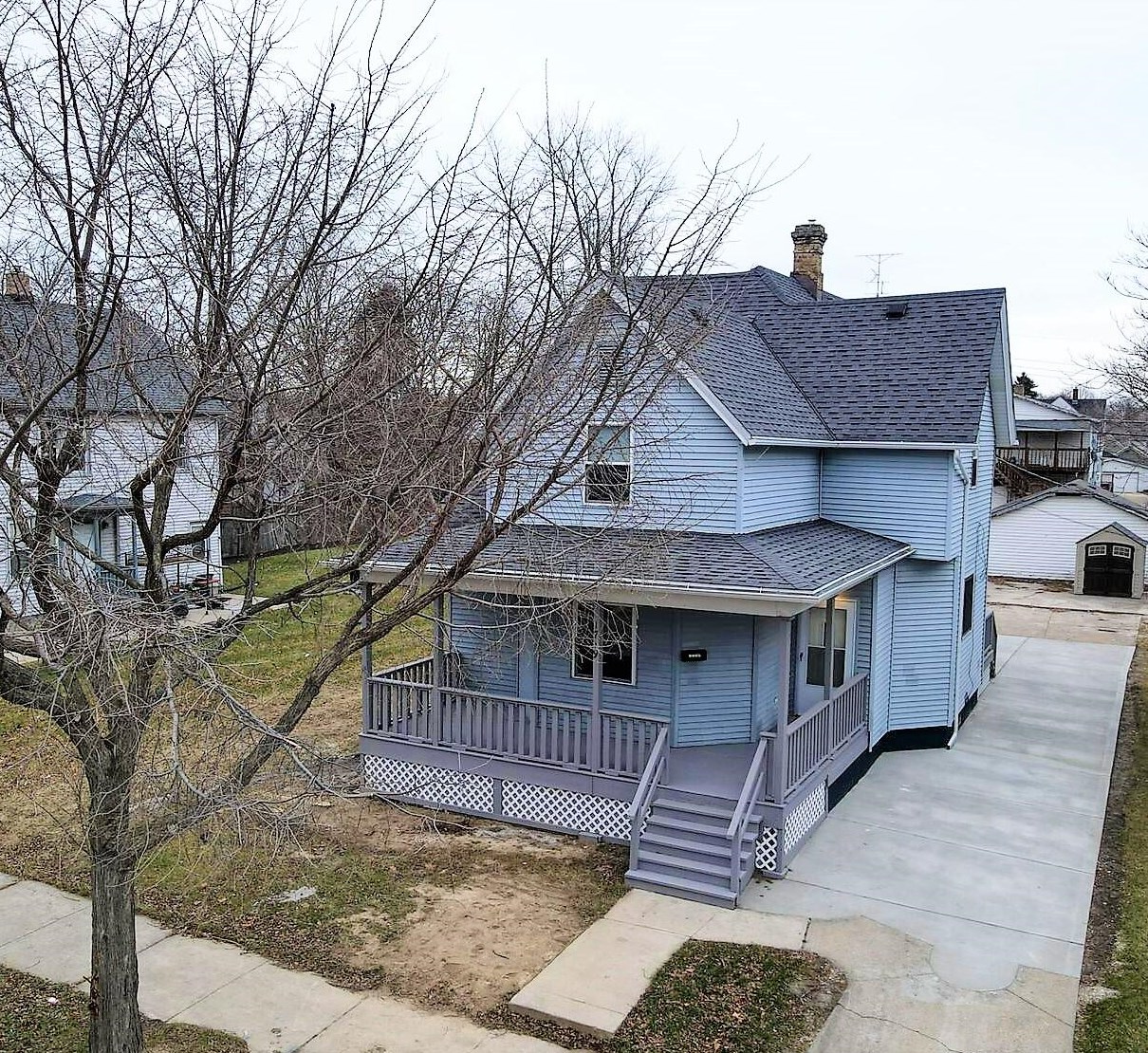 1719 Center St, Racine, WI 53403-2650