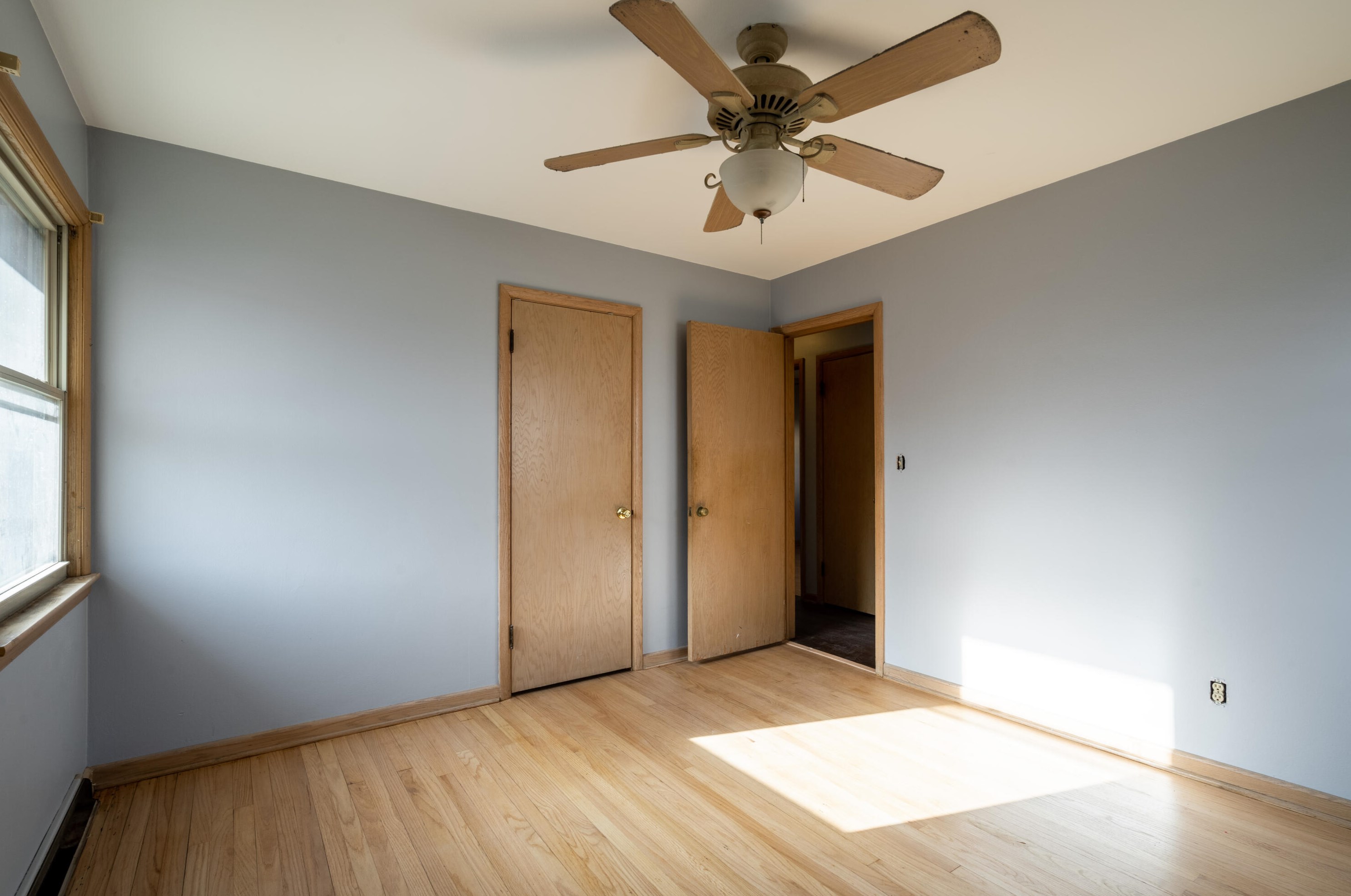 4256 72, Milwaukee WI 53216-1037 exterior