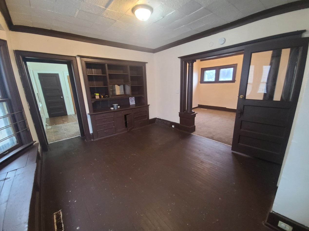 3051 N 12th St, Milwaukee, WI 53206