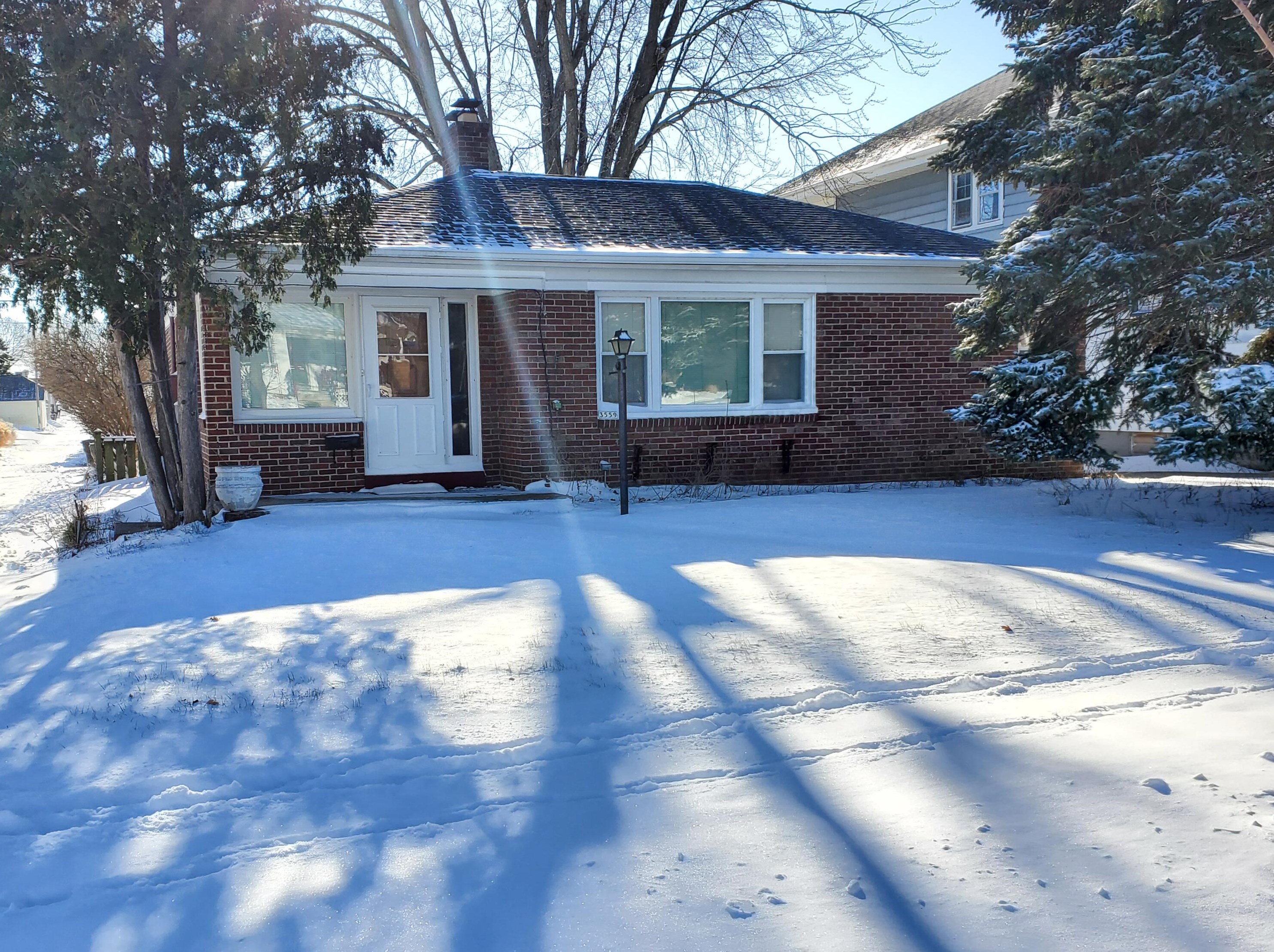 3559 Van Norman Ave, Cudahy, WI 53110-1105