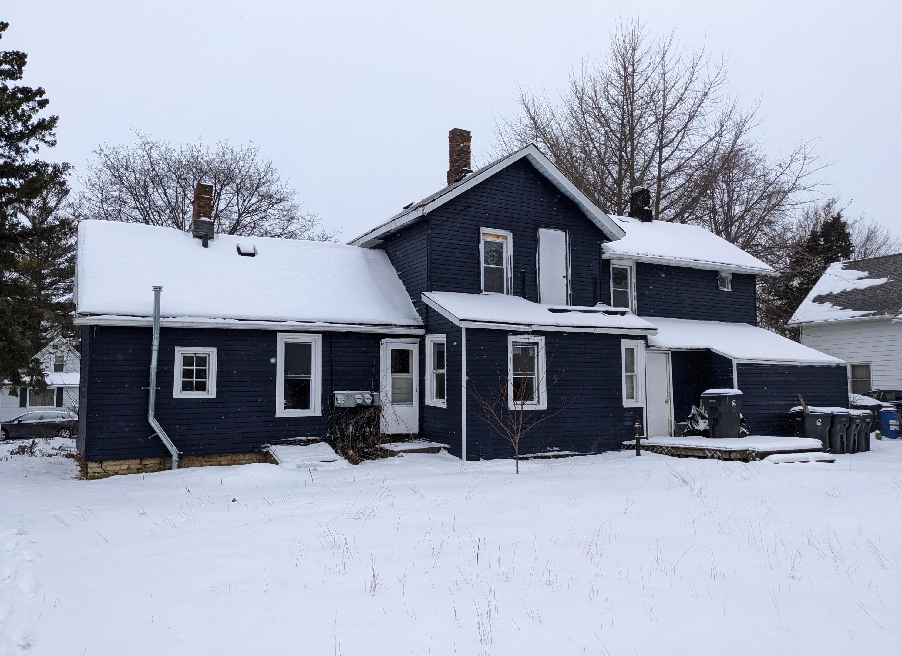 146 Ormsby St, Pewaukee, WI 53072-2534