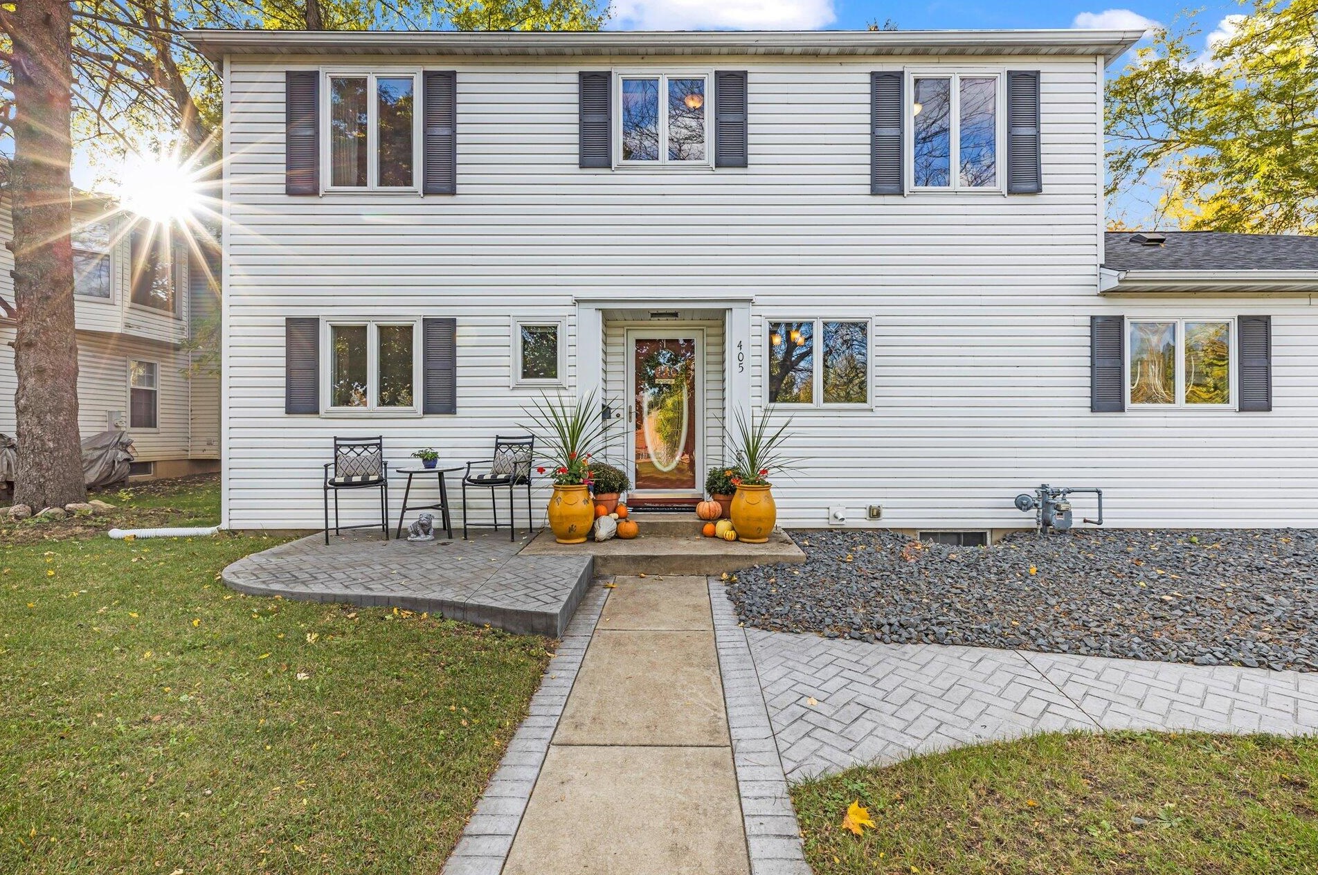 405 Lucile St, Fort Atkinson, WI 53538-1573