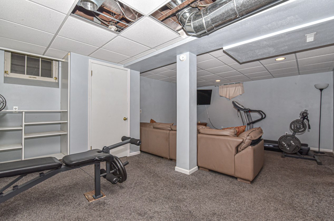 3417 Cramer St, Milwaukee WI 53211-2816 exterior