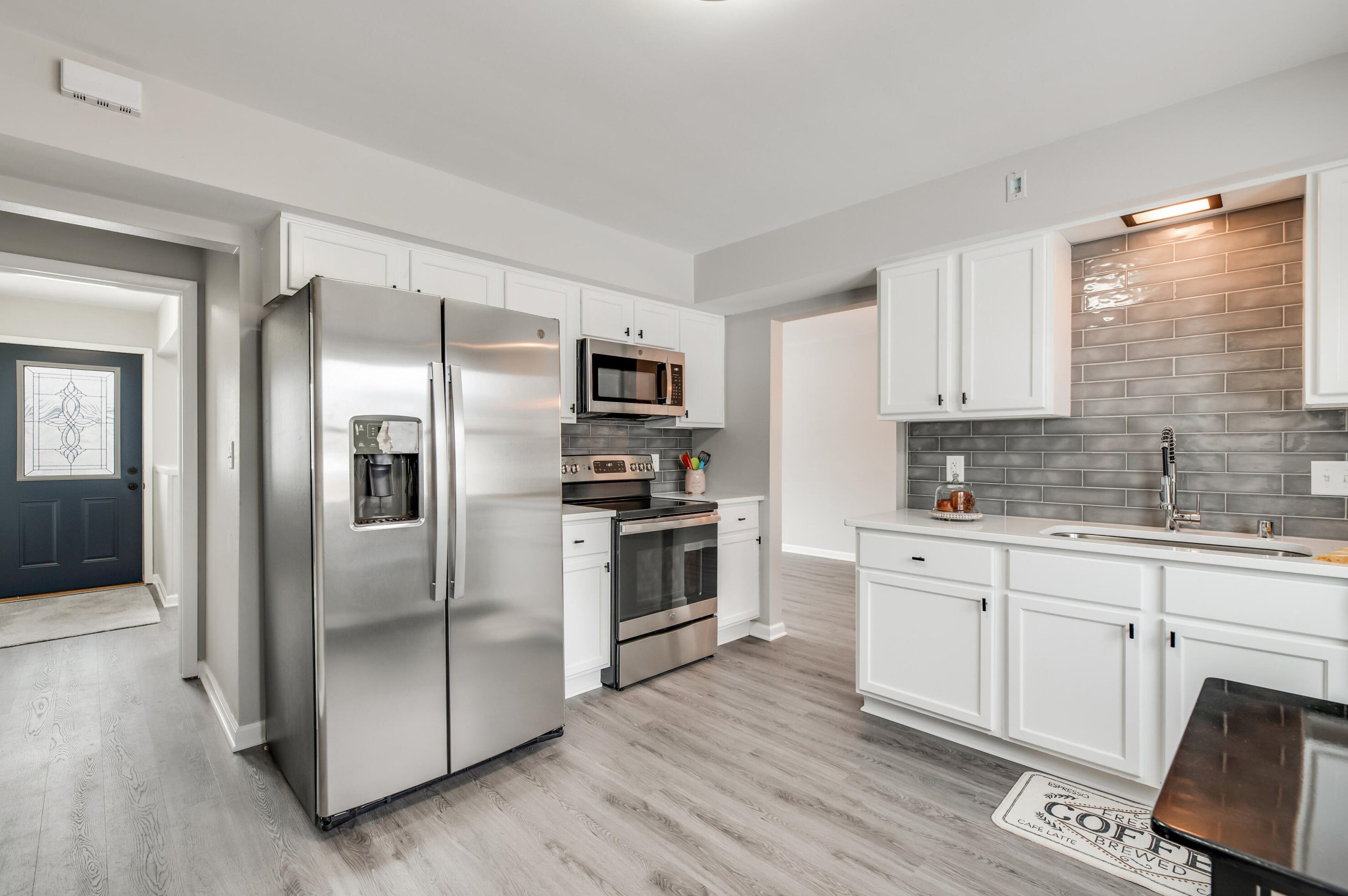 5316 Wright Ave, Racine, WI 53406-4548