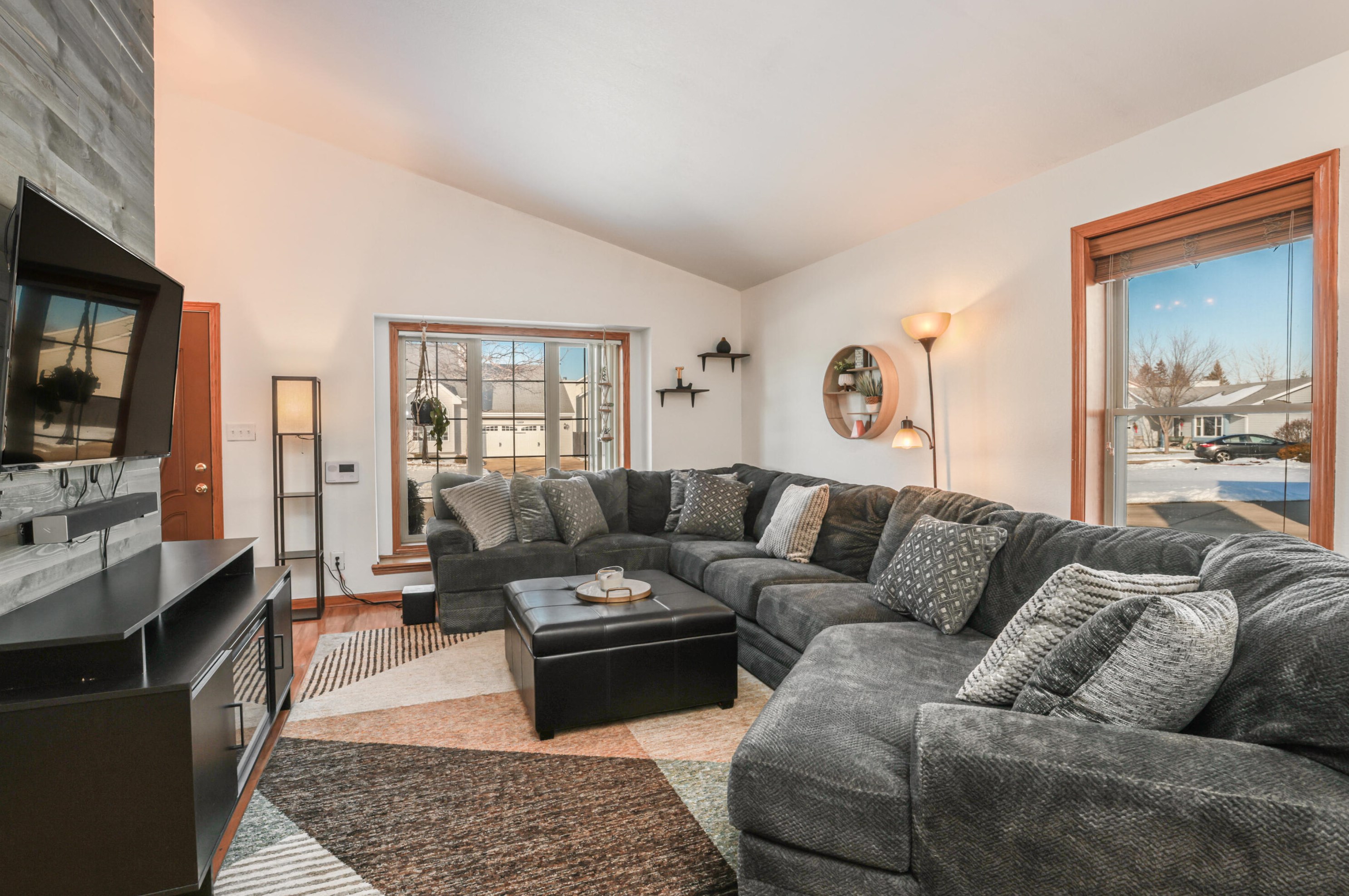 10402 Donald Dr, Oak Creek WI  53154-6749 exterior