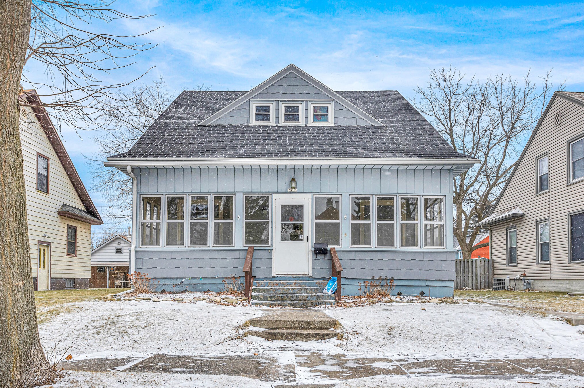 2408 S 7th St, Sheboygan, WI 53081