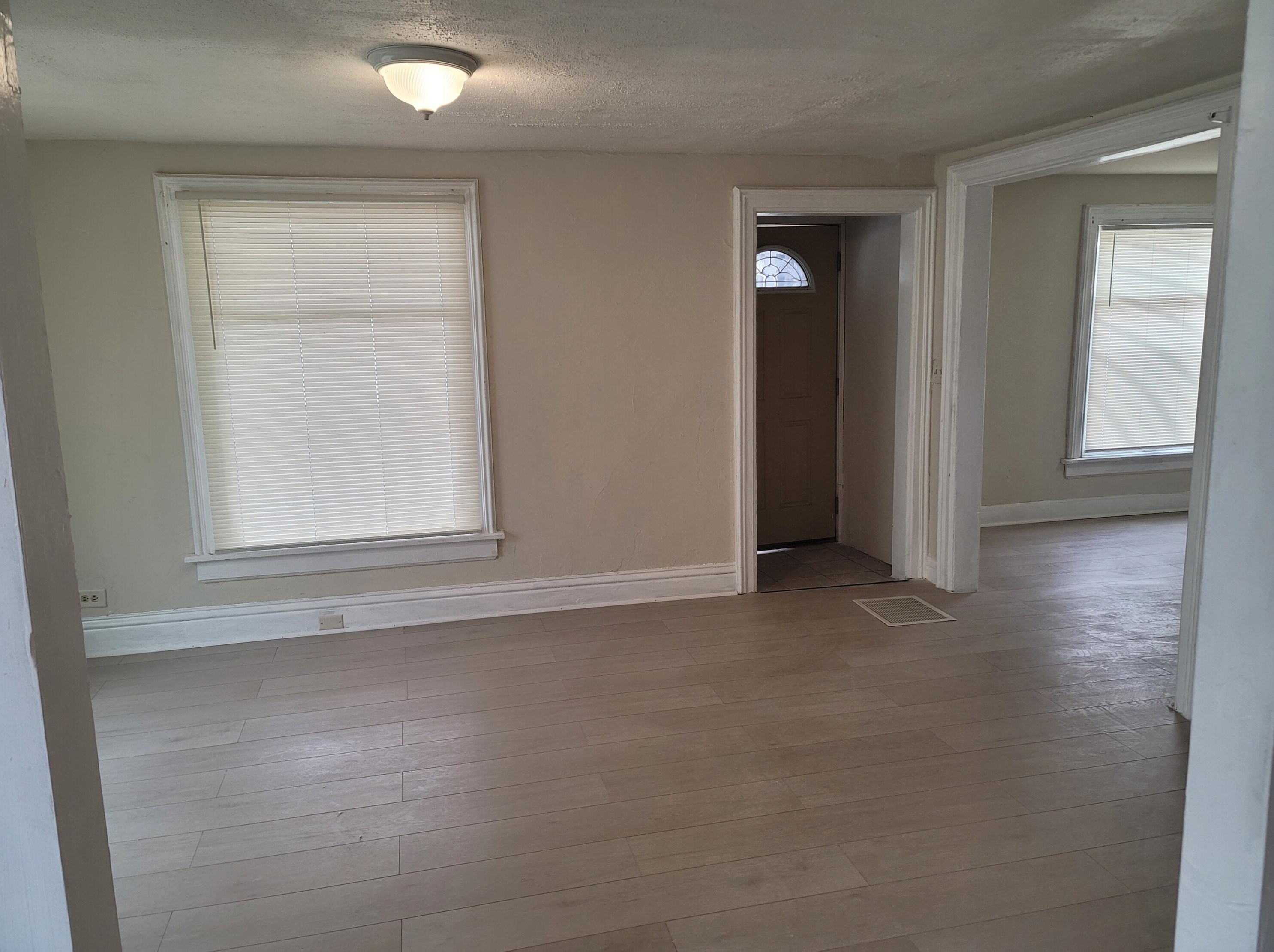 1409 Buchanan St, Racine, WI 53402-5015