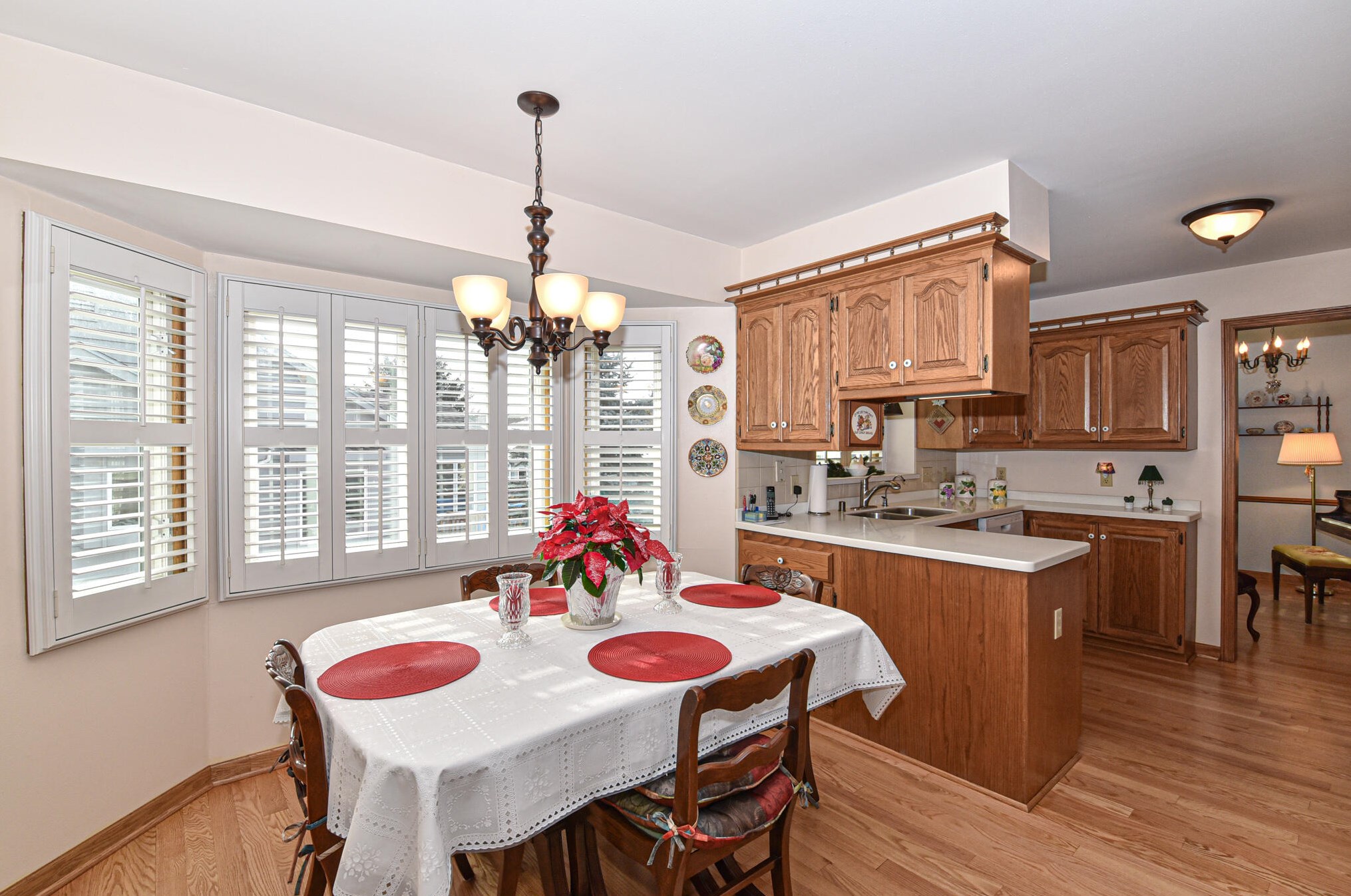 1225 Lansdowne Ct, Brookfield WI  53045-4465 exterior