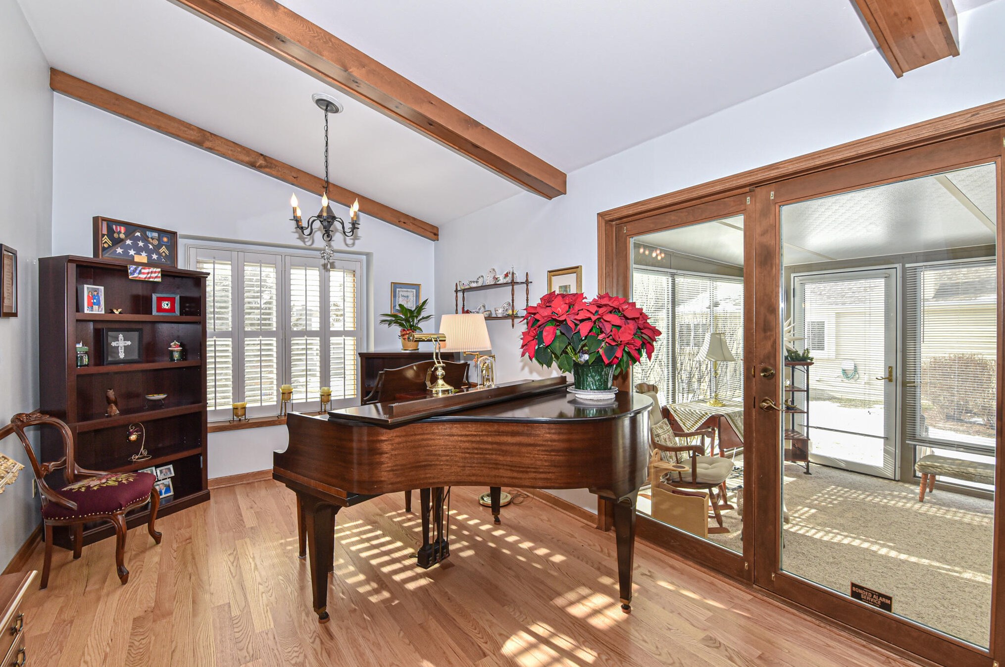 1225 Lansdowne Ct, Brookfield WI  53045-4465 exterior