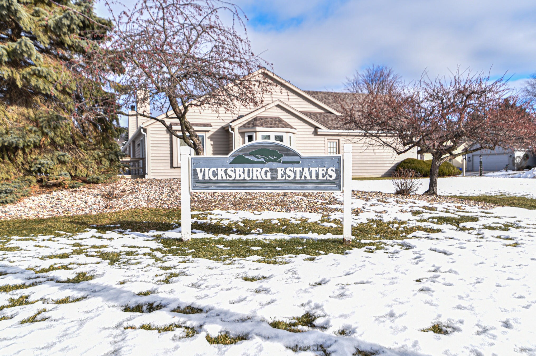 1225 Lansdowne Ct, Brookfield, WI 53045-4466